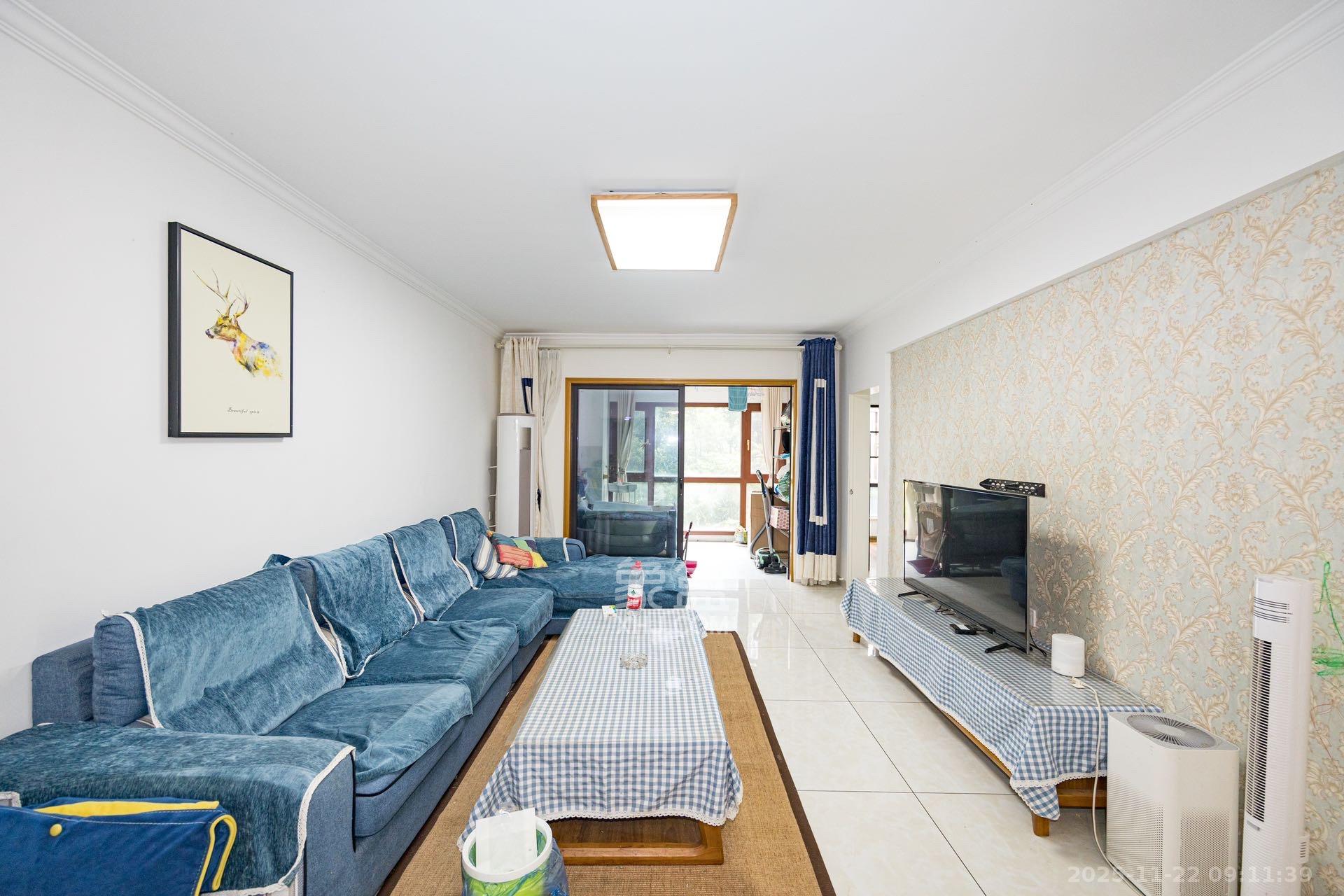 达美D6区  3室2厅1卫    2800.0元/月室内图