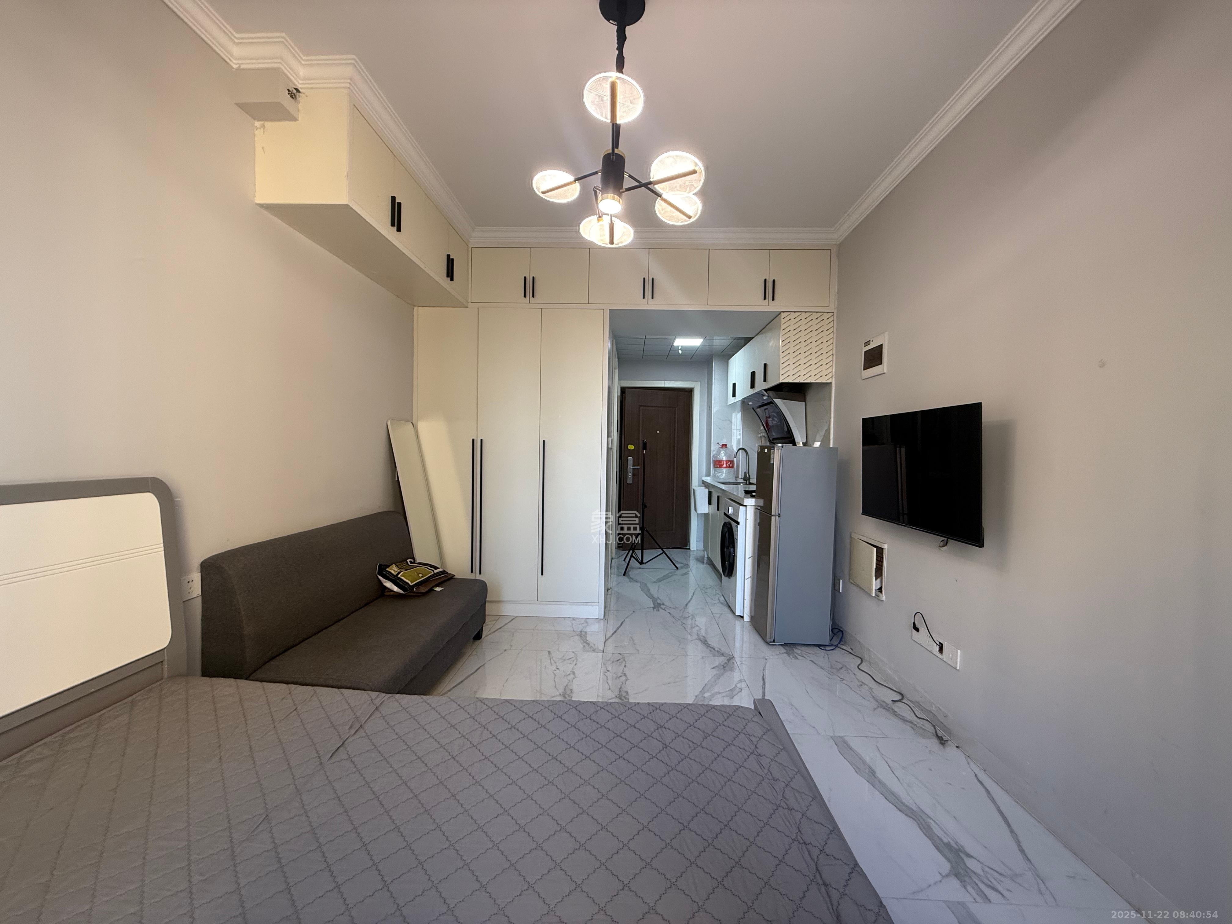 保利香槟国际  1室1厅1卫    1100.0元/月室内图