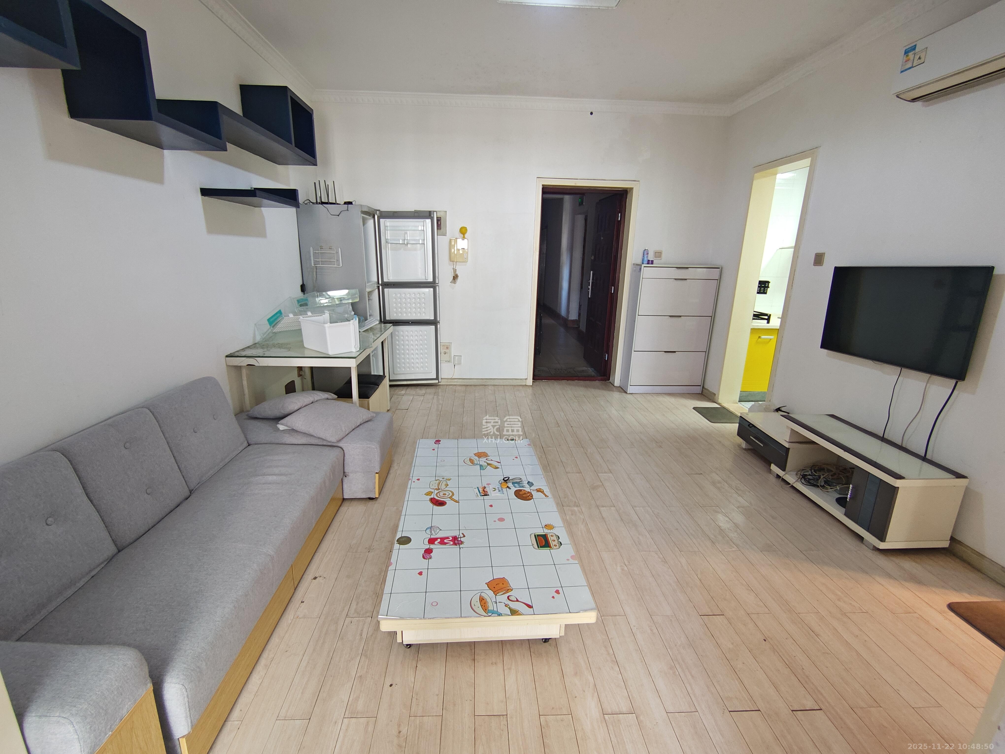 中江佳境天成  1室1厅1卫    1700.0元/月