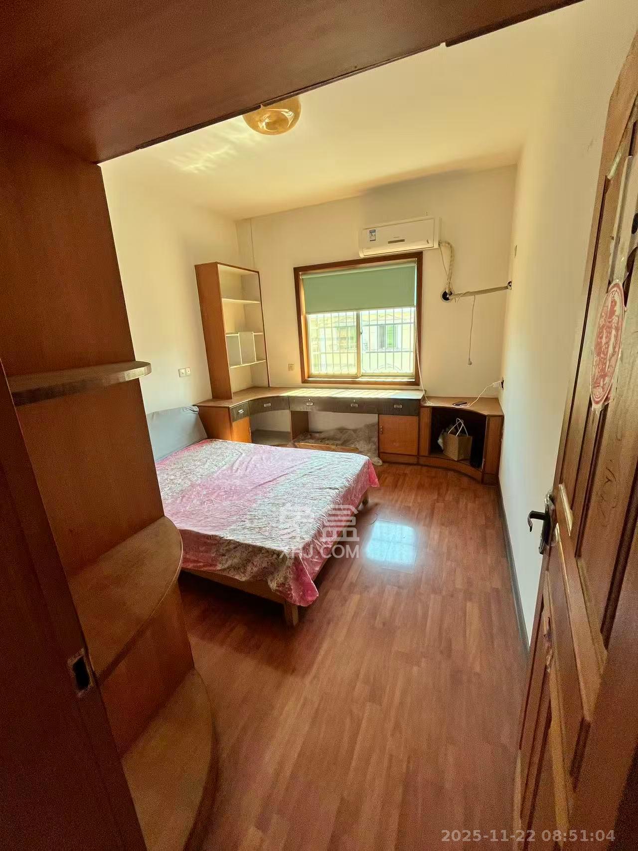 中南汽车世界  2室1厅1卫    1000.0元/月室内图