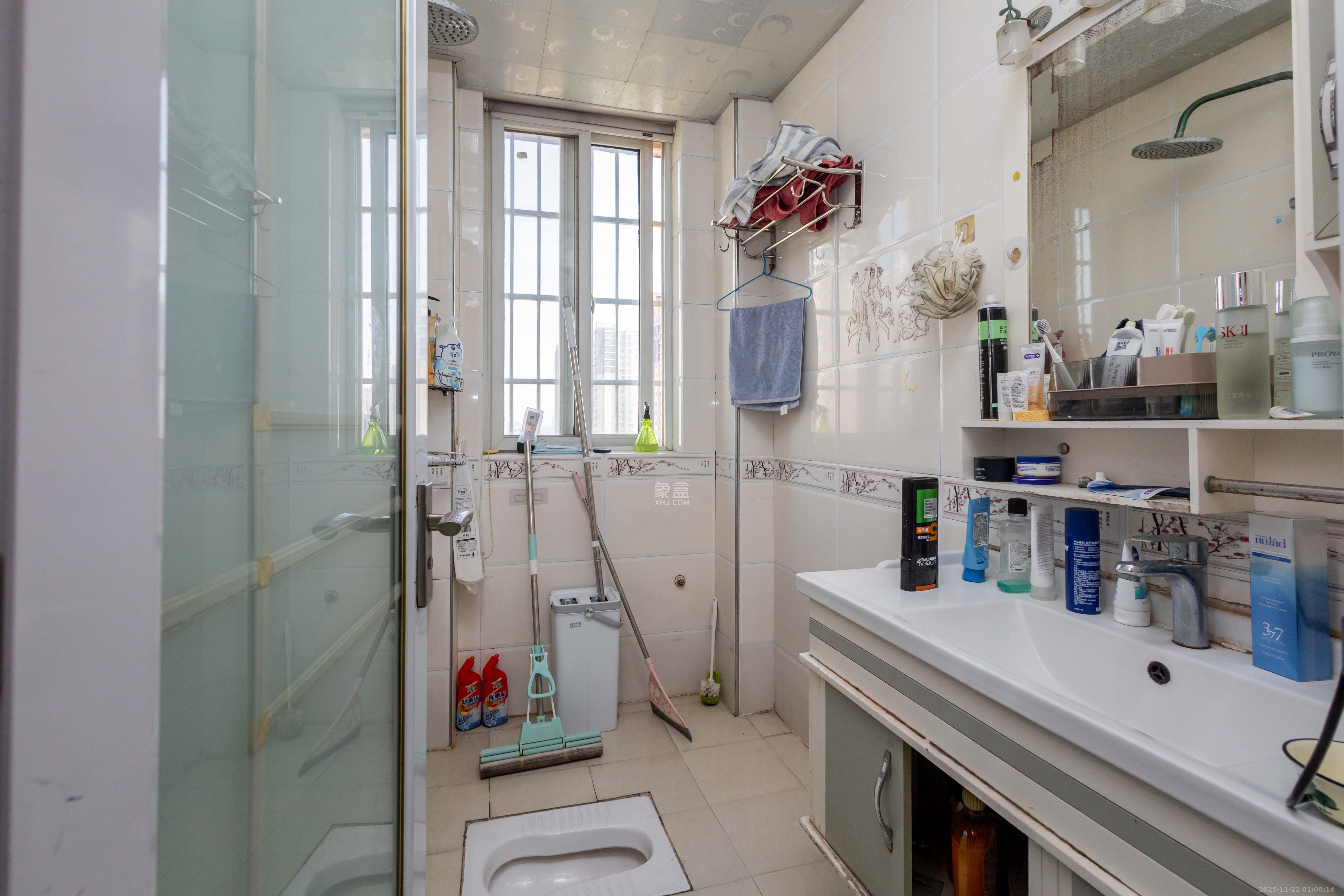 星城国际  2室2厅1卫    38.8万卫生间