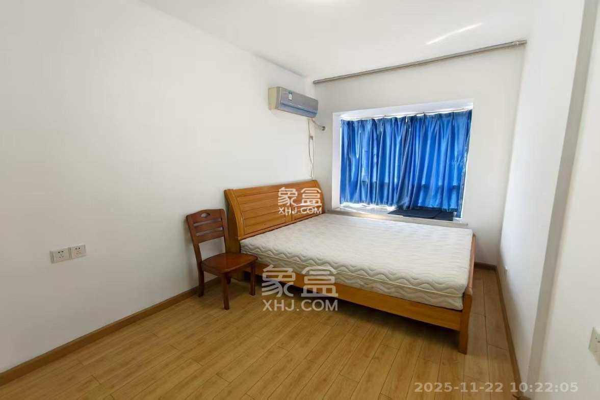 通华天都 1室2厅1卫 2600.0元/月 通华天都 1室2厅1卫 2600.0元/月室内图