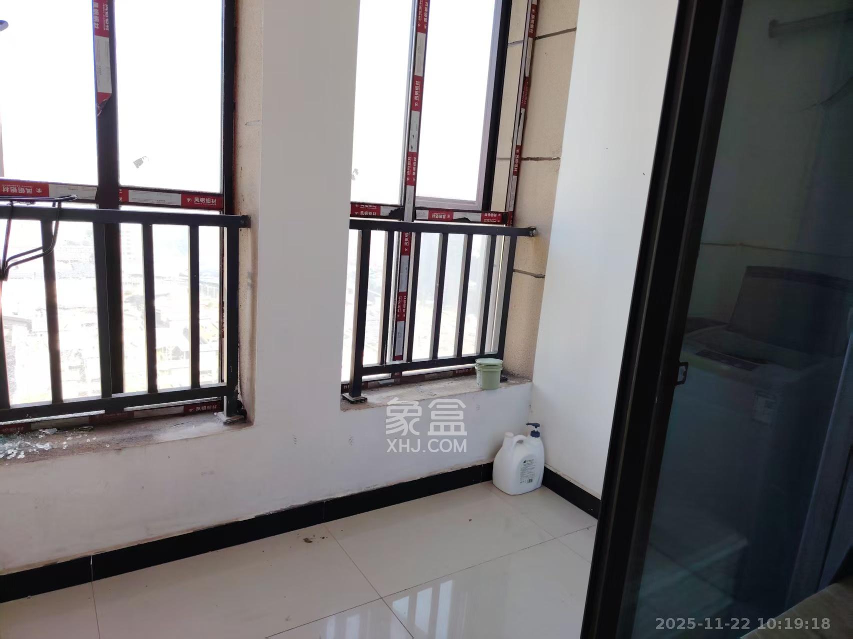 梅溪国际公寓（步步高新天地）  1室1厅1卫    1400.0元/月室内图