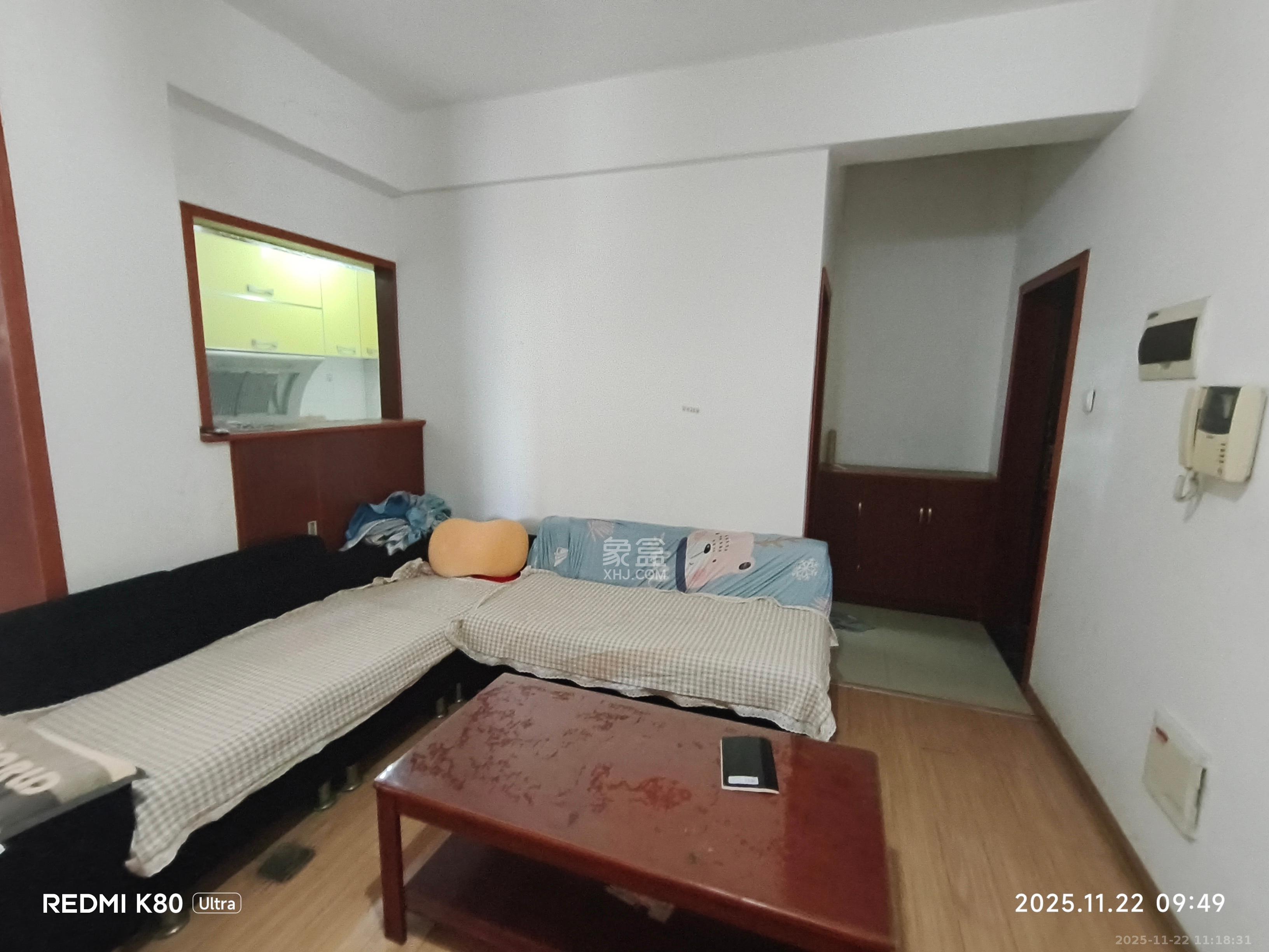 红区抽屉  1室1厅1卫    1300.0元/月