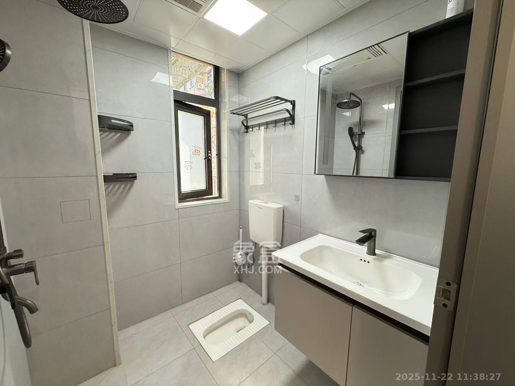 嘉雨东苑 2室1厅1卫 2700.0元/月 嘉雨东苑 2室1厅1卫 2700.0元/月室内图