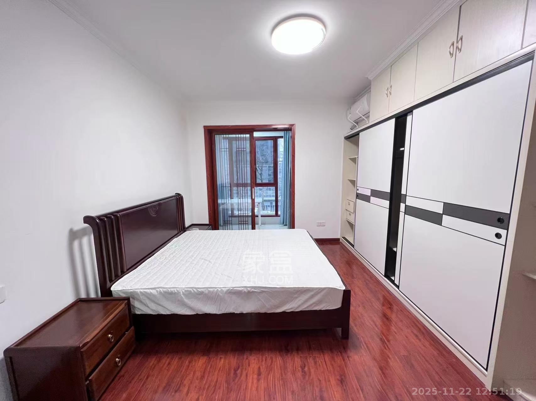 滨江君悦香邸 3室2厅2卫 3700.0元/月 滨江君悦香邸 3室2厅2卫 3700.0元/月室内图