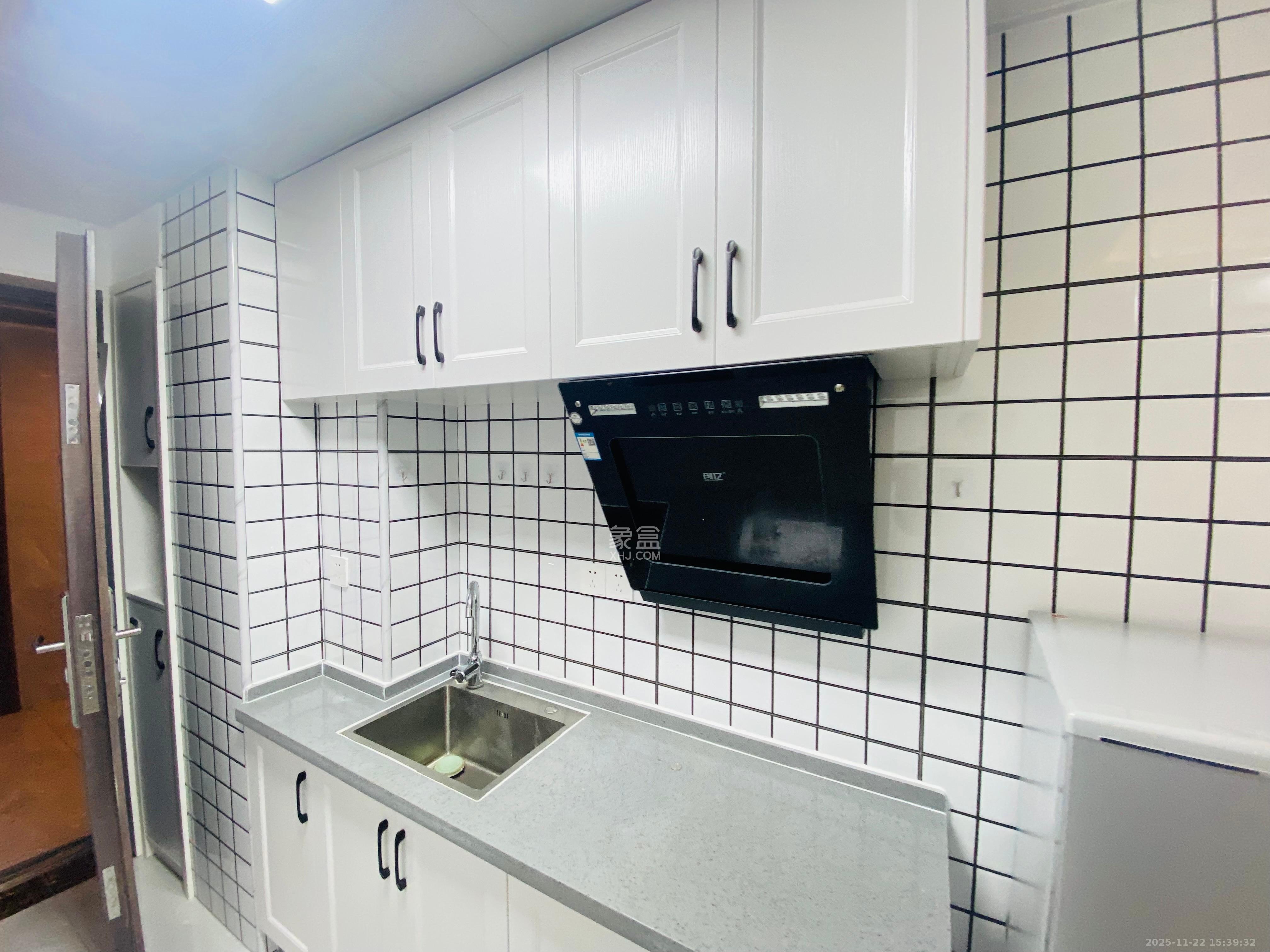 龙湖湘江星座(祺鑫星座公寓) 1室0厅0卫 1500.0元/月 龙湖湘江星座(祺鑫星座公寓) 1室0厅0卫 1500.0元/月室内图