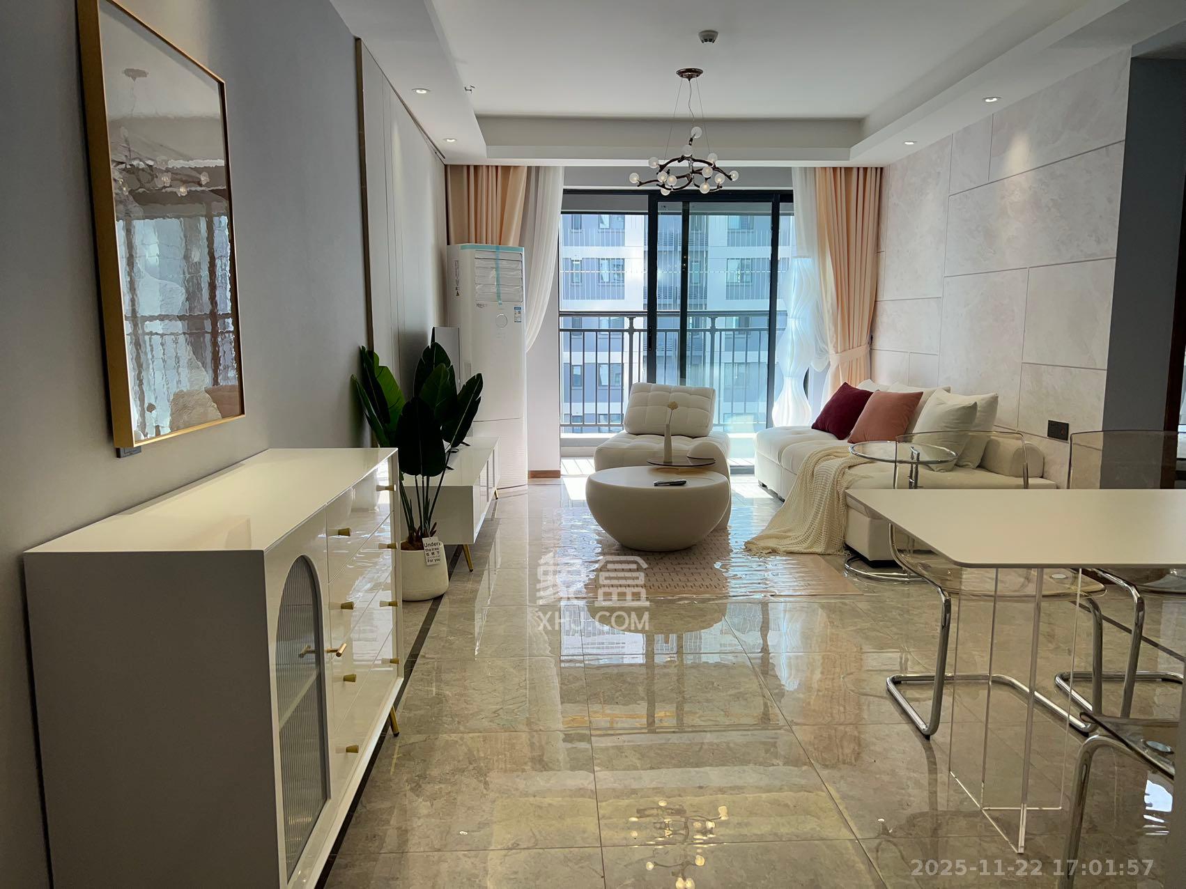 梅溪悦章  3室2厅2卫    3400.0元/月