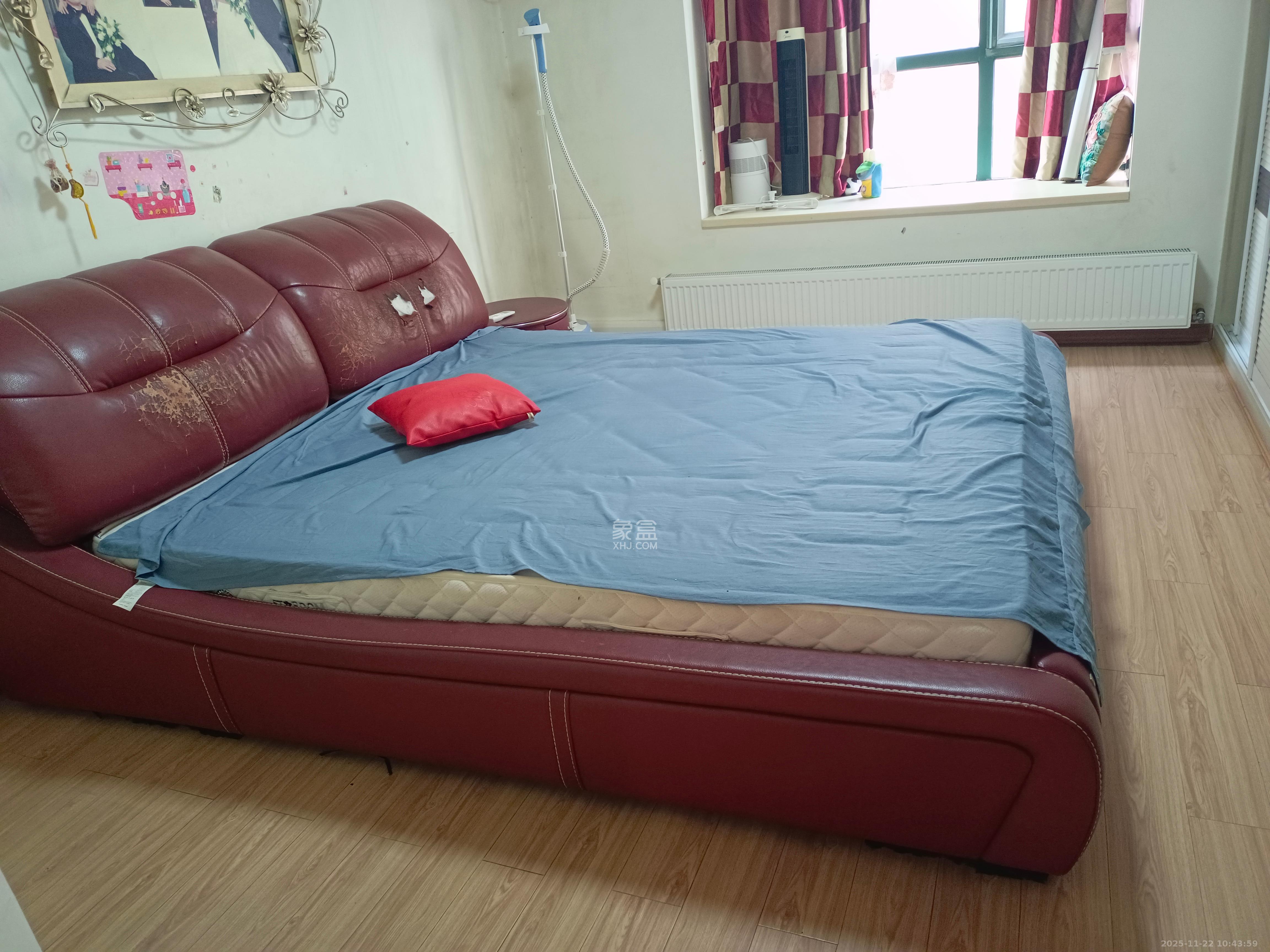 西湖丽景  3室2厅2卫    2600.0元/月室内图