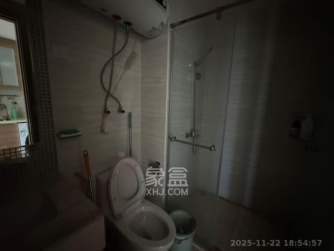 恒大国际广场 1室1厅1卫 1800.0元/月 恒大国际广场 1室1厅1卫 1800.0元/月室内图