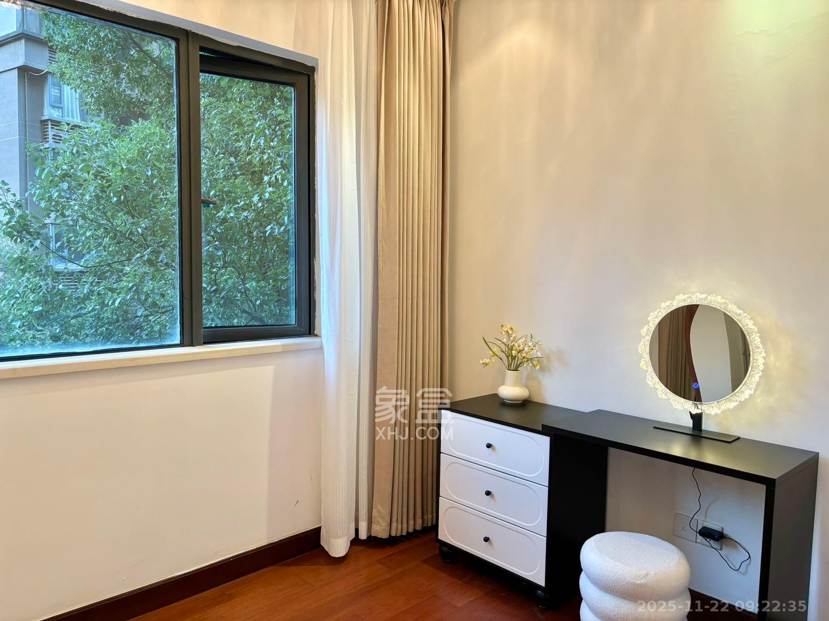 恒大江湾  3室2厅2卫    3180.0元/月室内图