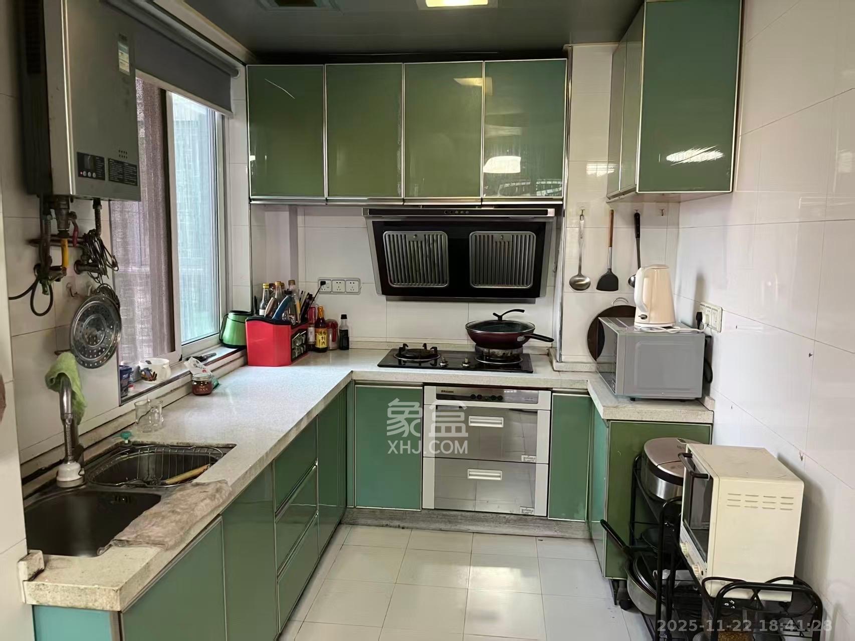 银港水晶城  2室2厅1卫    2300.0元/月室内图