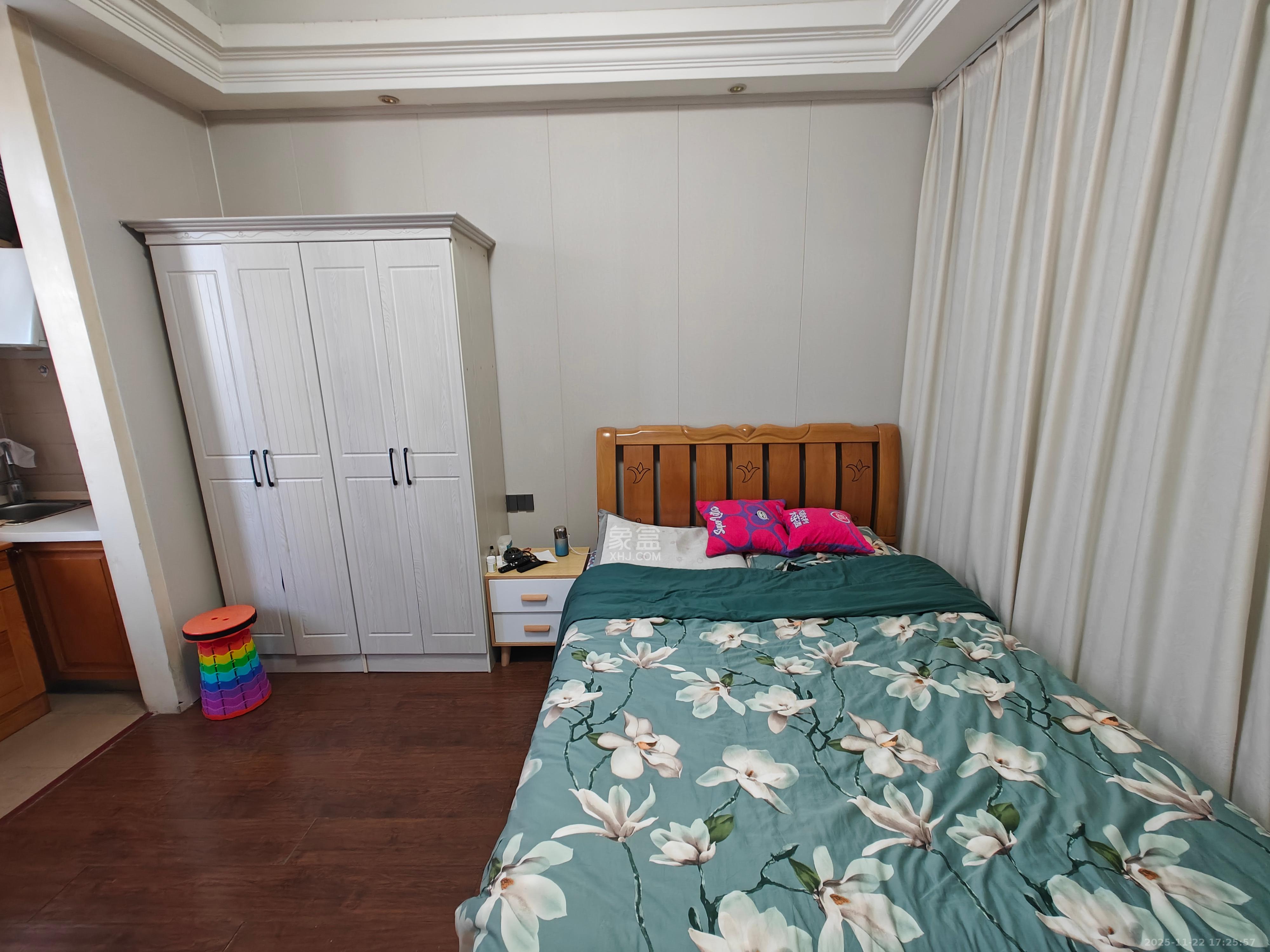 铂宫 1室1厅1卫 1500.0元/月 铂宫 1室1厅1卫 1500.0元/月室内图