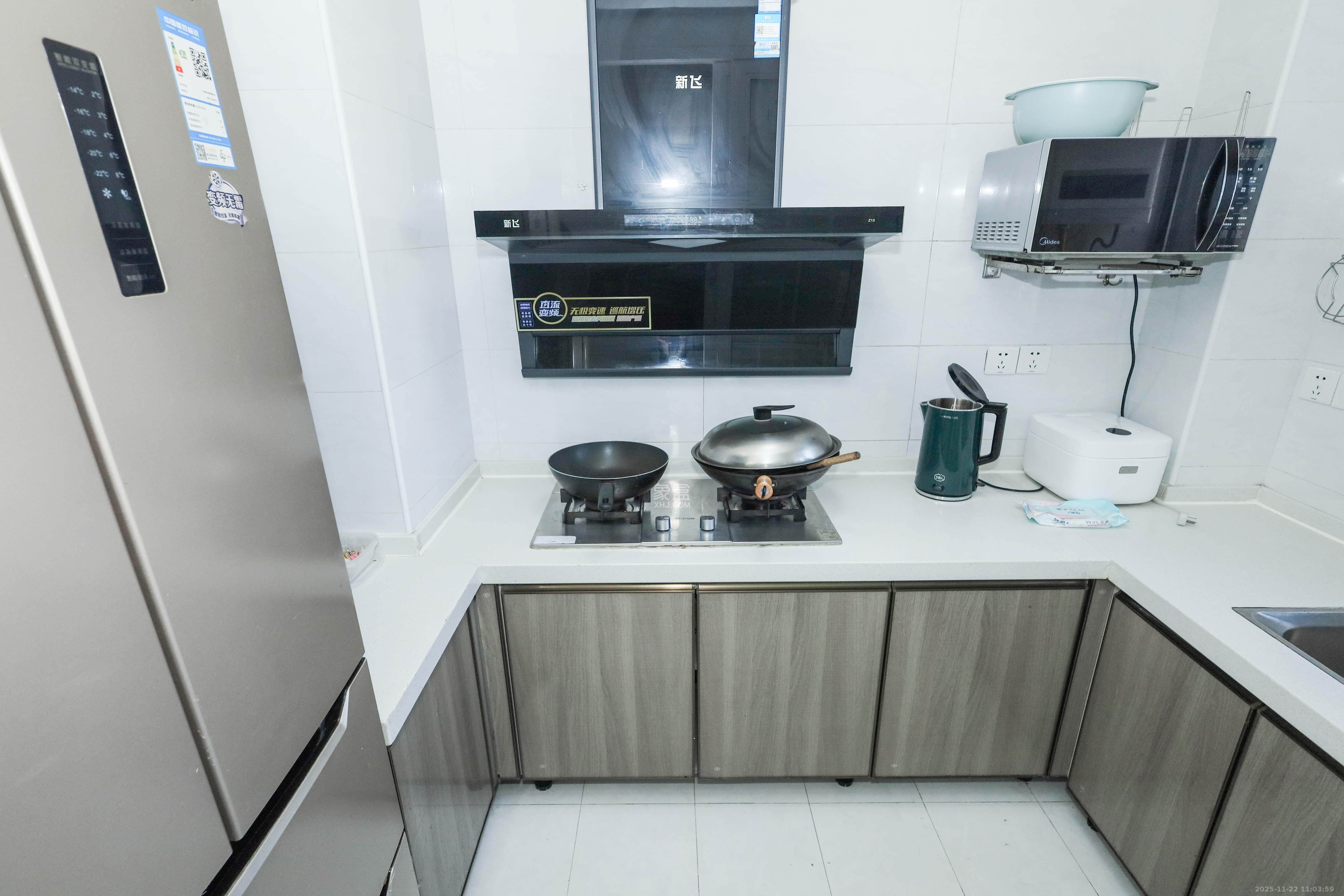 中国铁建梅溪青秀三期  4室2厅2卫    212.0万厨房