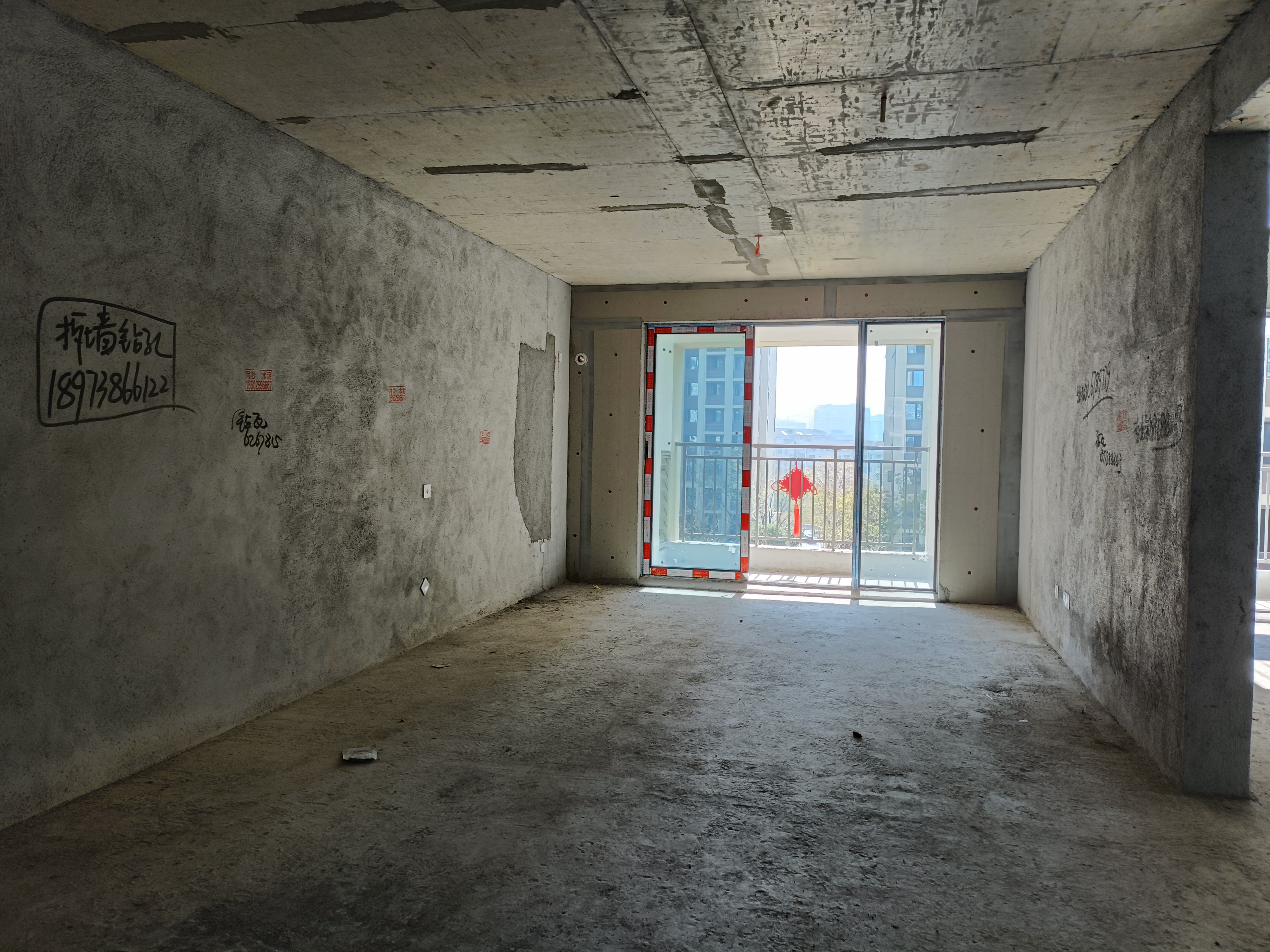 吾悦广场 4室2厅2卫 78.8万 吾悦广场 4室2厅2卫 78.8万客厅