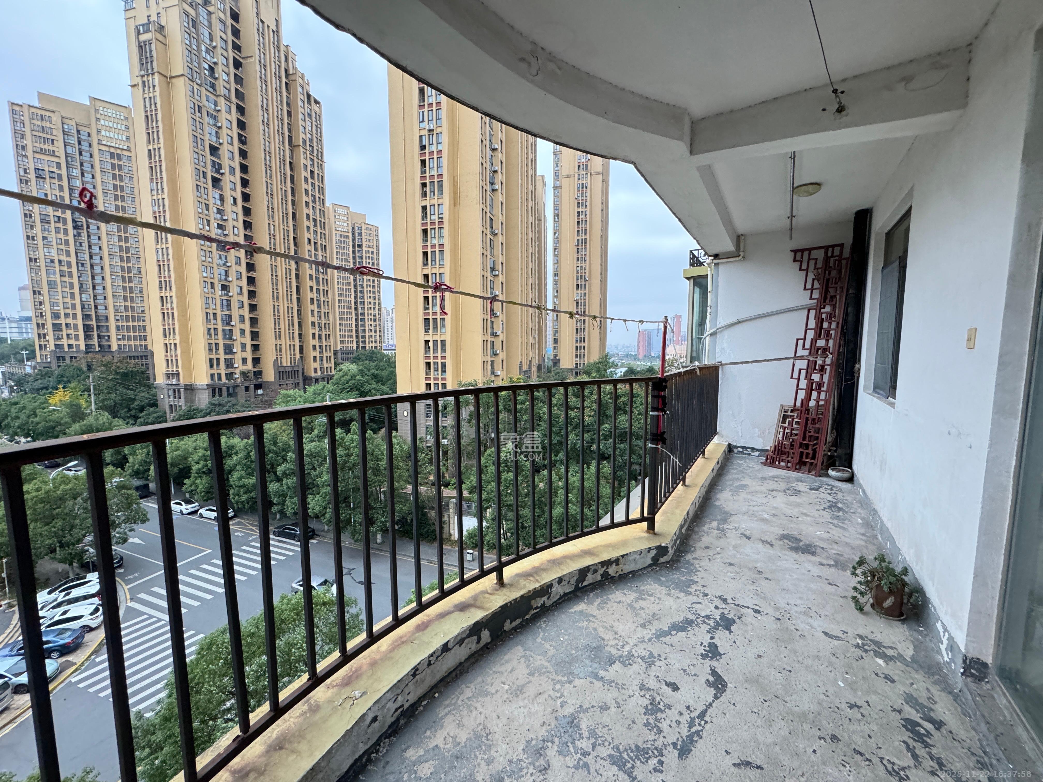 金质嘉苑 3室2厅2卫 1500.0元/月 金质嘉苑 3室2厅2卫 1500.0元/月室内图