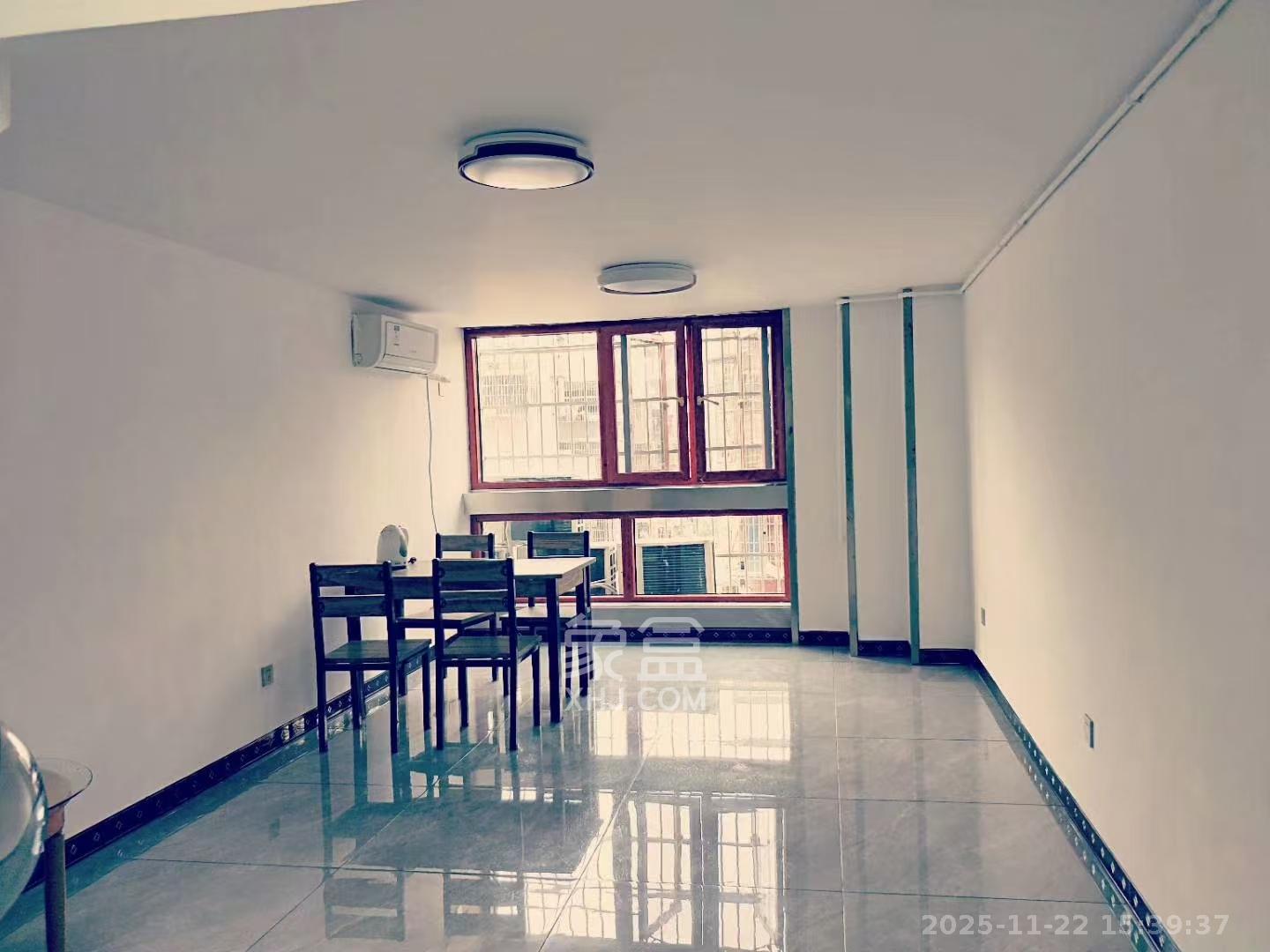 城市经典 2室2厅1卫 3500.0元/月 城市经典 2室2厅1卫 3500.0元/月室内图