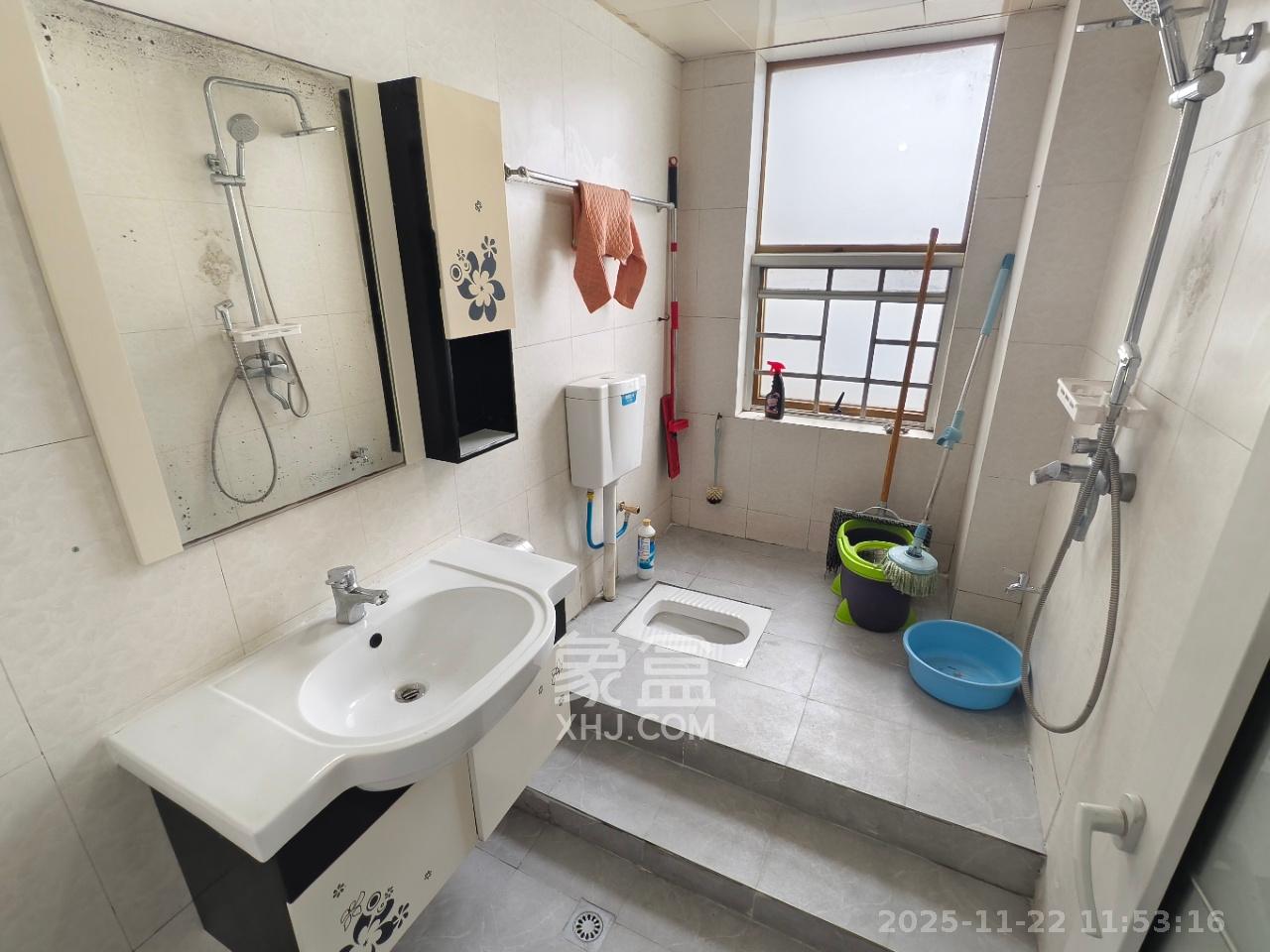 天健芙蓉盛世一期 3室2厅2卫 3500.0元/月 天健芙蓉盛世一期 3室2厅2卫 3500.0元/月室内图