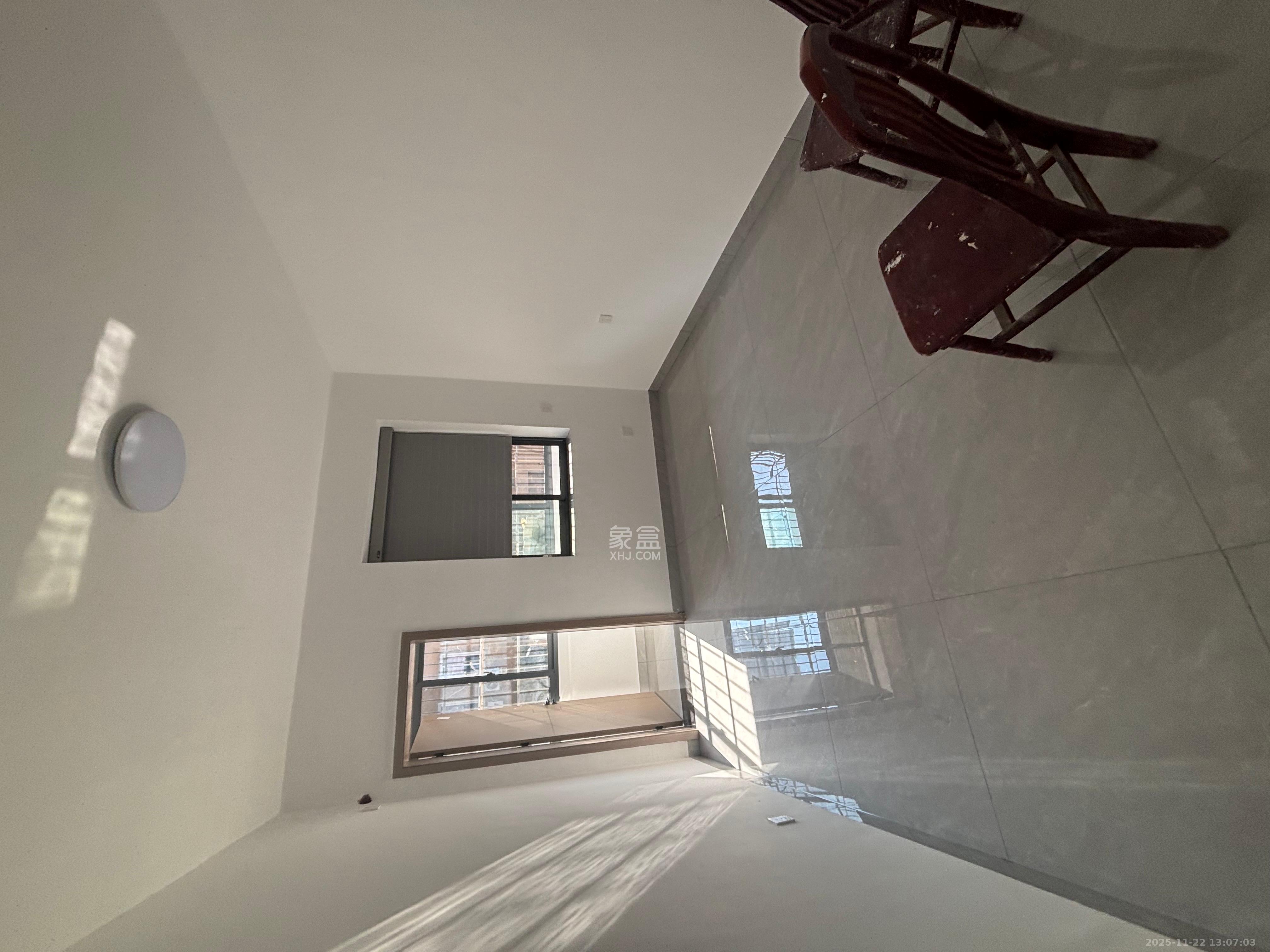 湖湘肿瘤医院宿舍  4室2厅1卫    3200.0元/月