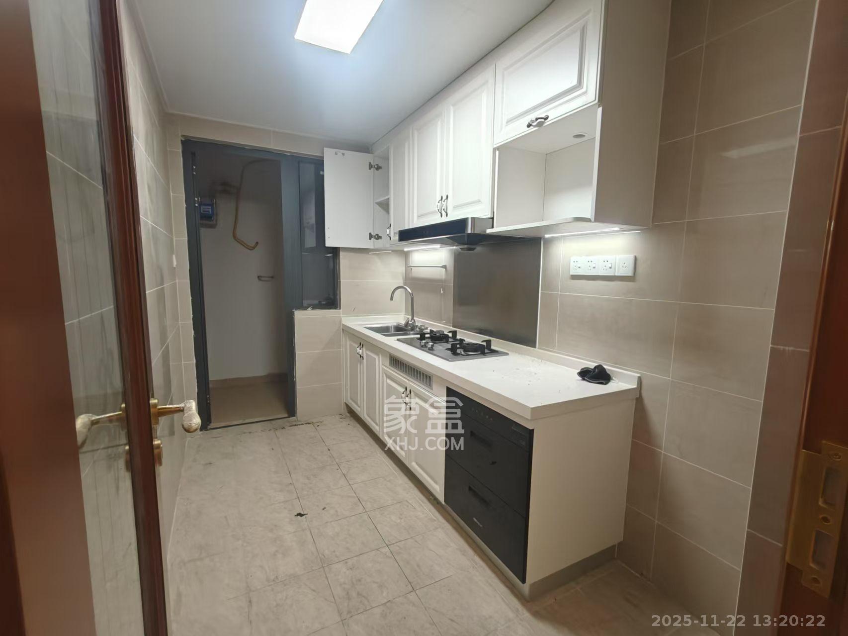 恒大华府 3室2厅2卫 1600.0元/月 恒大华府 3室2厅2卫 1600.0元/月室内图