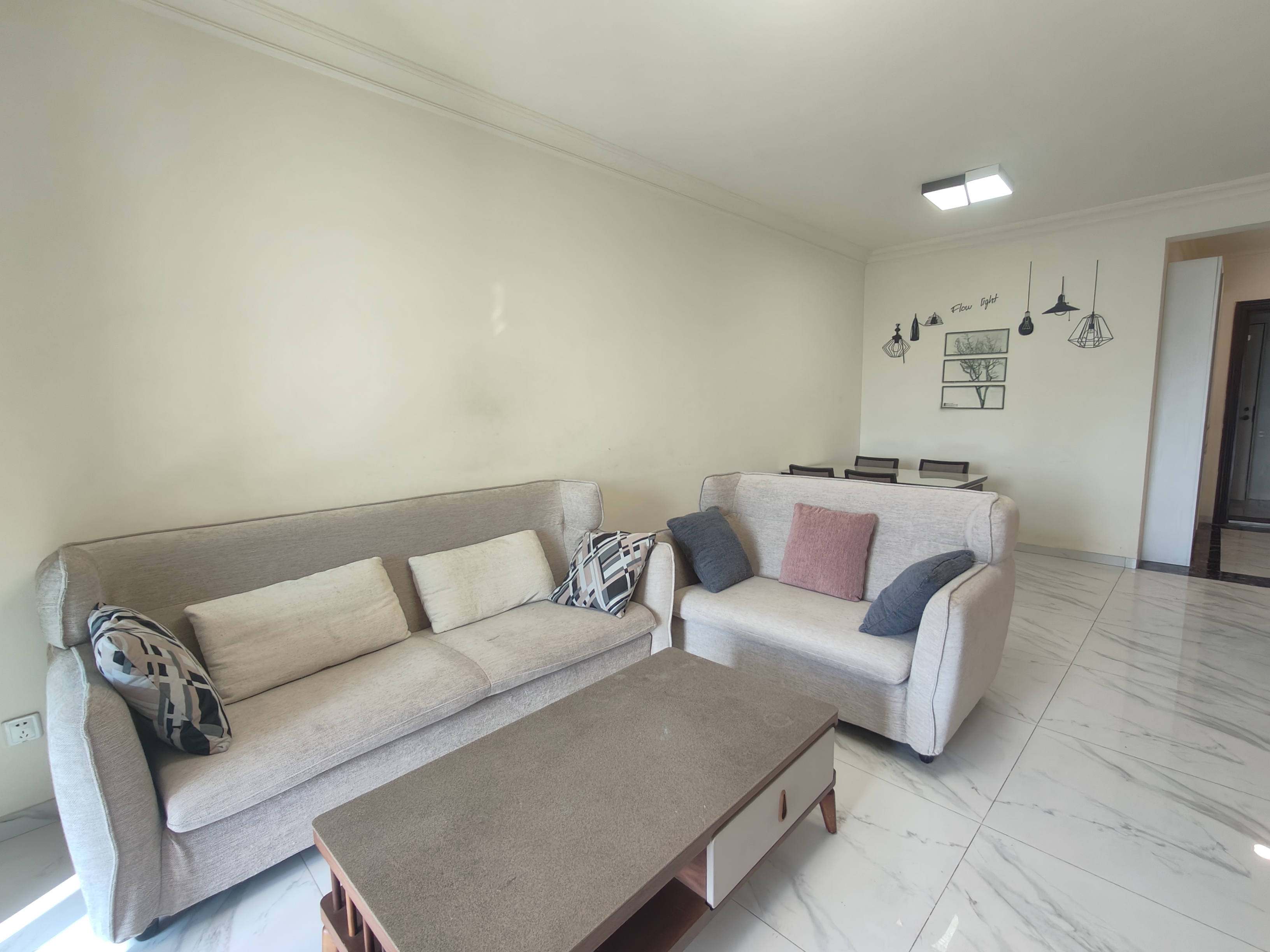 华耀碧桂园十里江湾观澜  3室2厅2卫    2500.0元/月