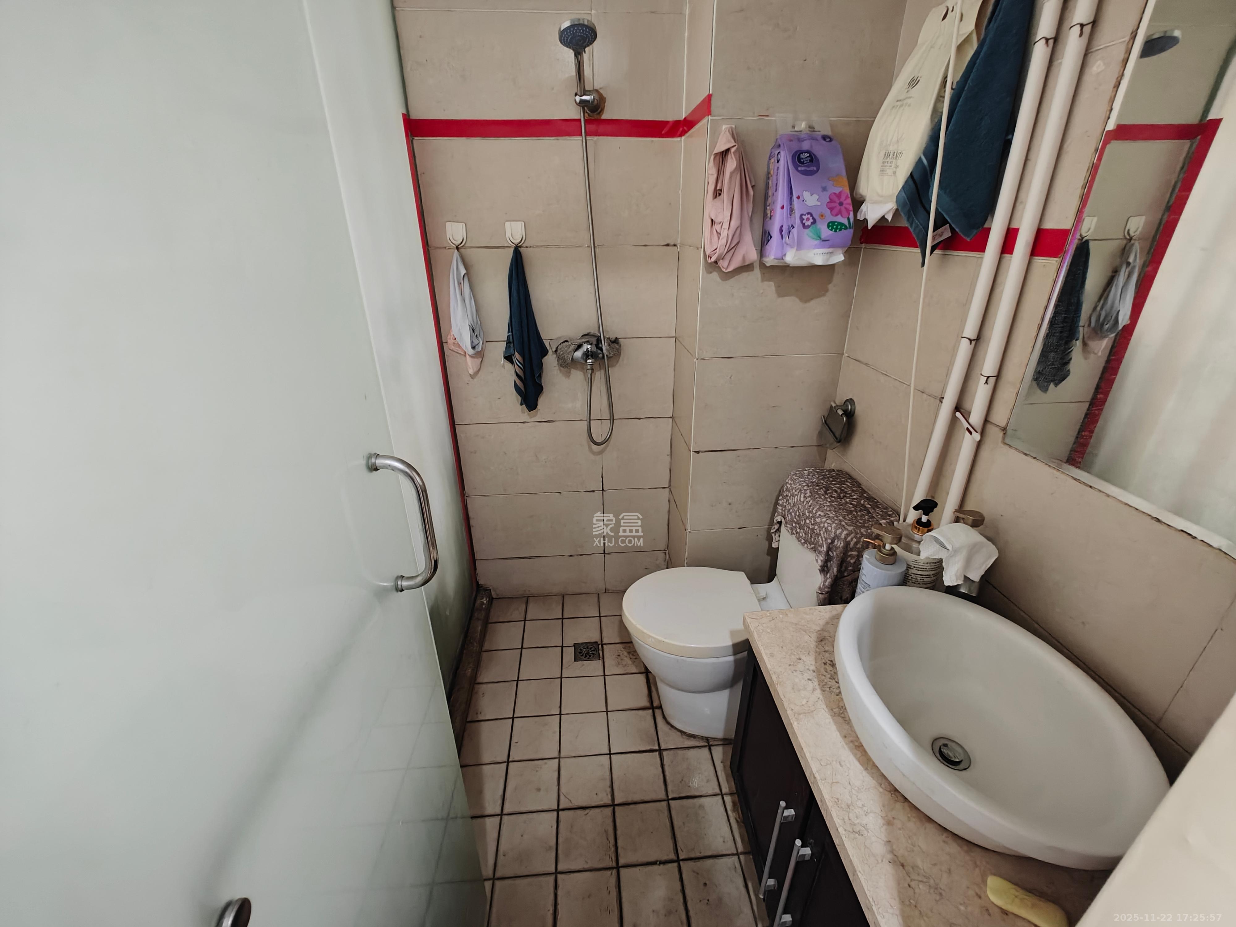 铂宫 1室1厅1卫 1500.0元/月 铂宫 1室1厅1卫 1500.0元/月室内图