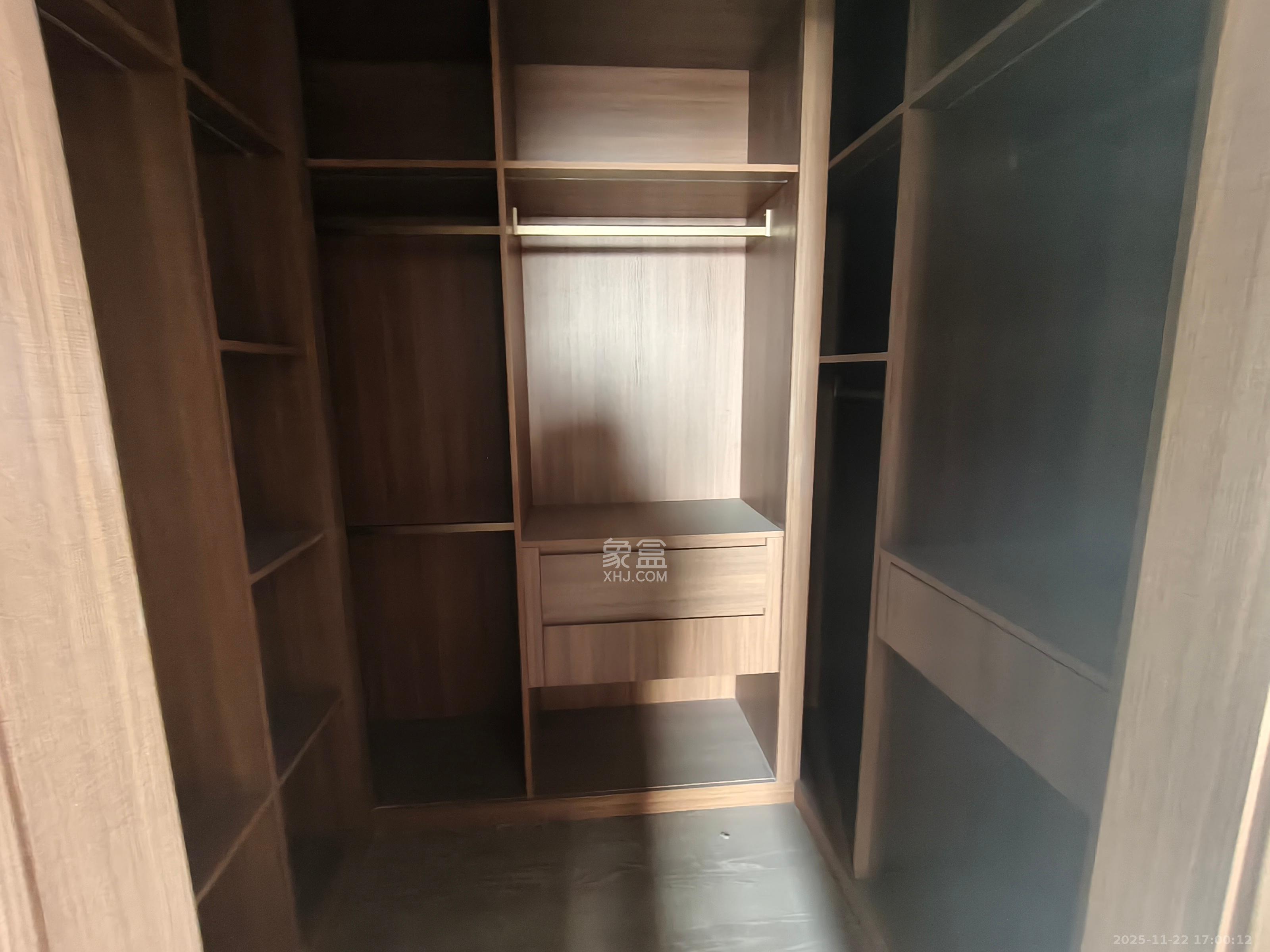 江山印 4室2厅3卫 16000.0元/月 江山印 4室2厅3卫 16000.0元/月室内图