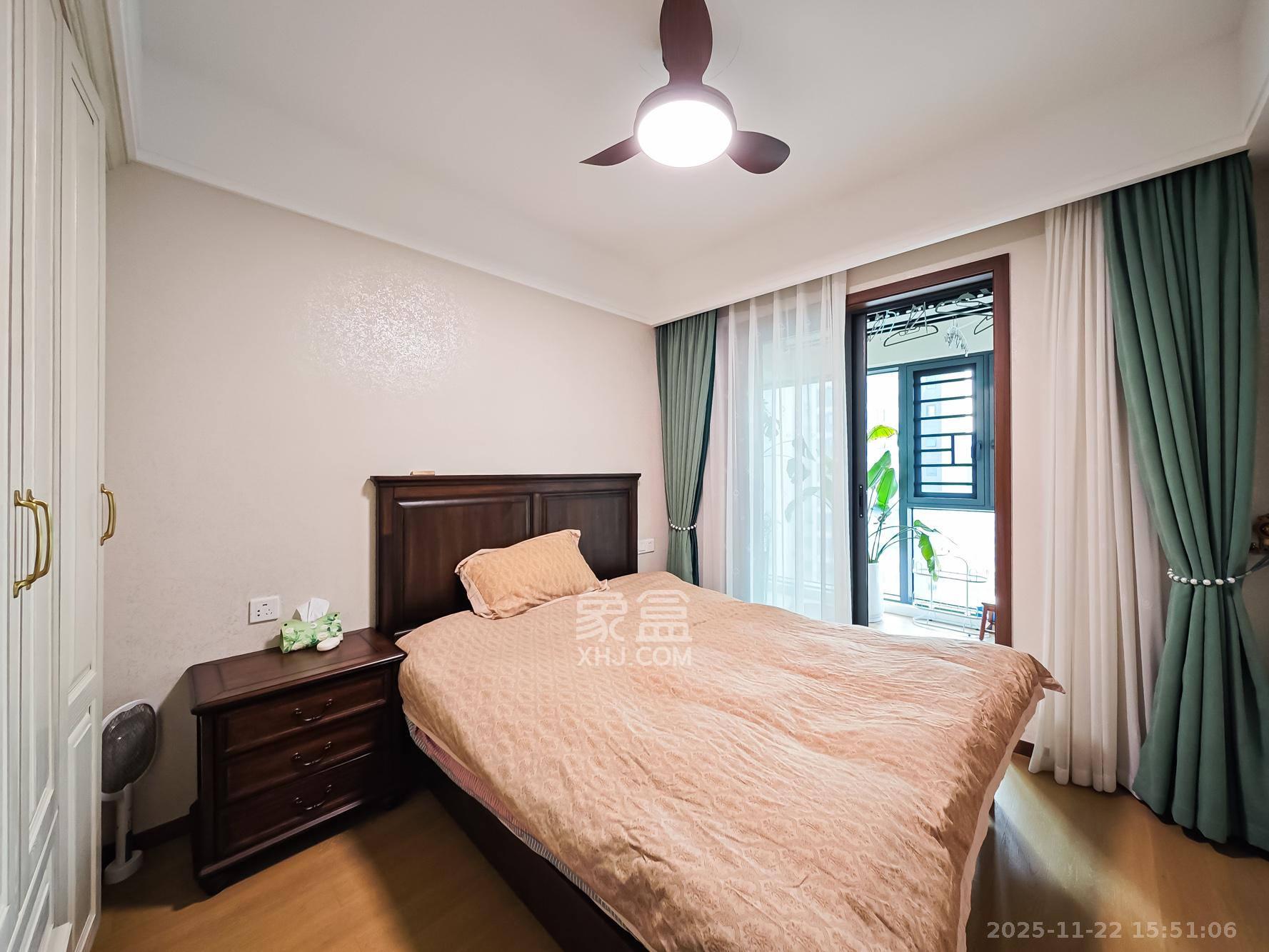 长沙万境潇湘  4室2厅2卫    170.0万卧室