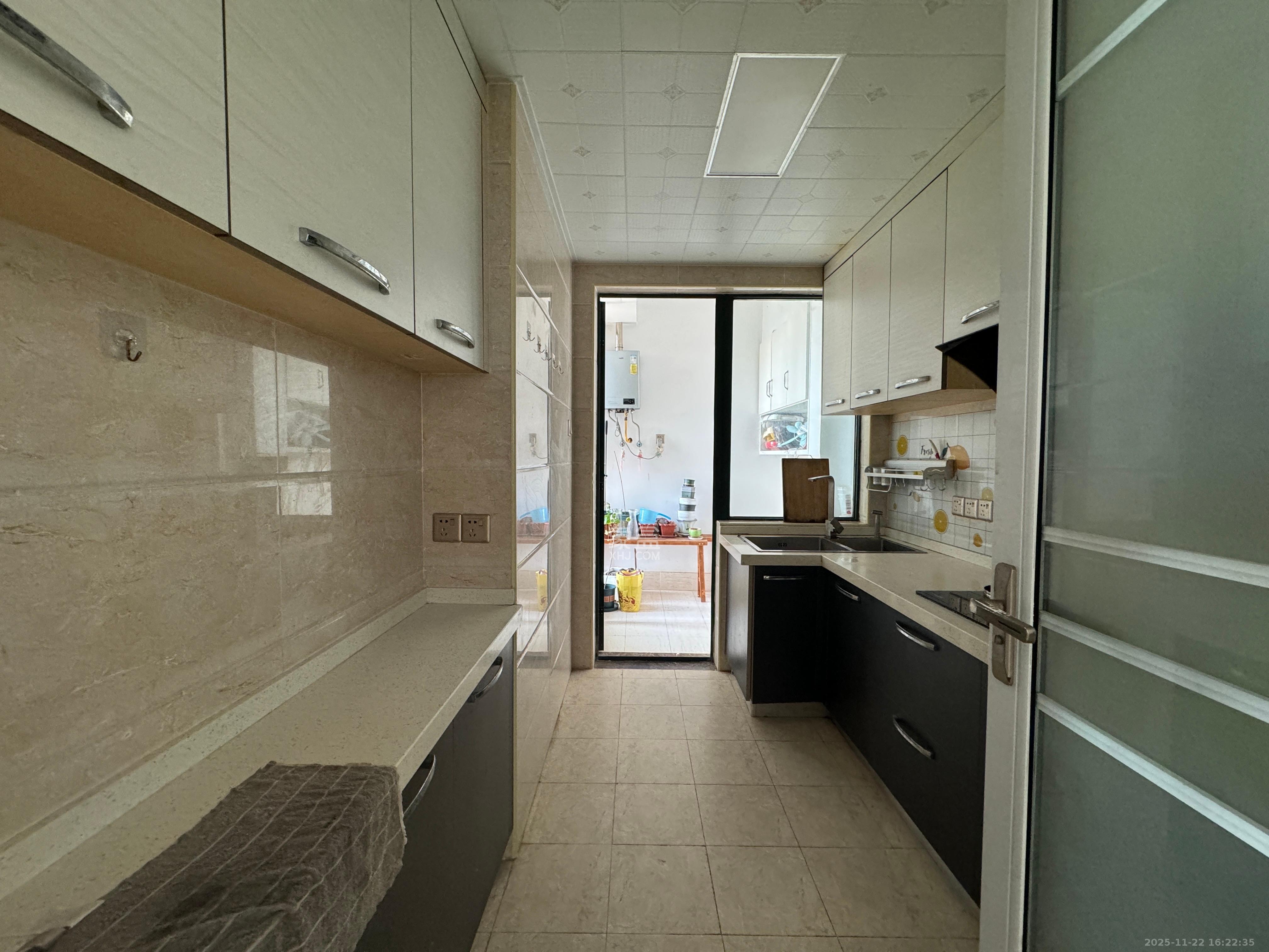 德茂公寓  2室2厅1卫    2100.0元/月室内图