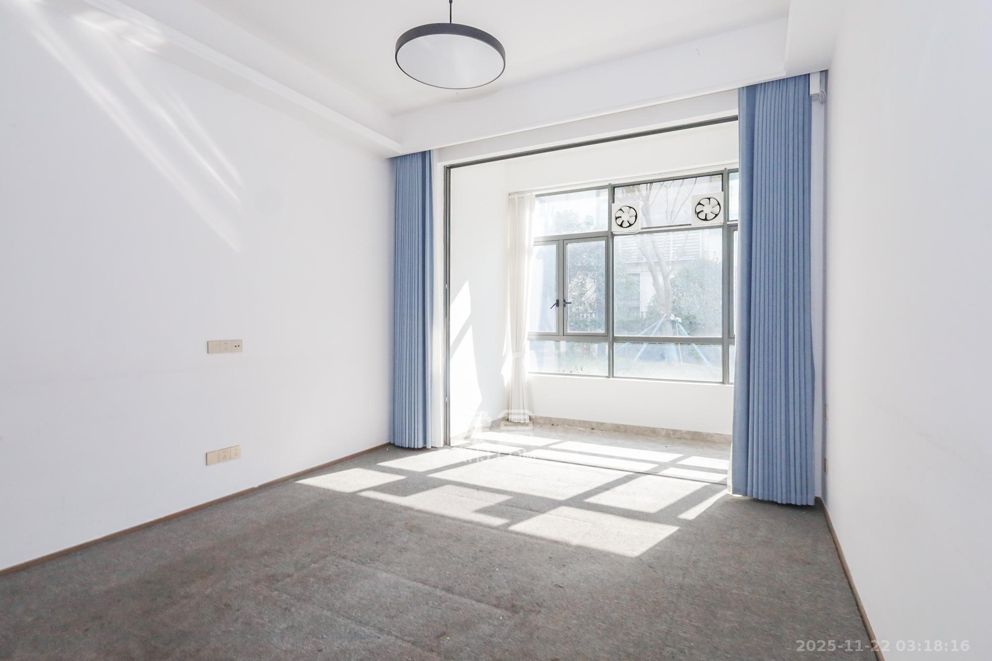 复地滨江金融中心  4室2厅2卫    197.0万