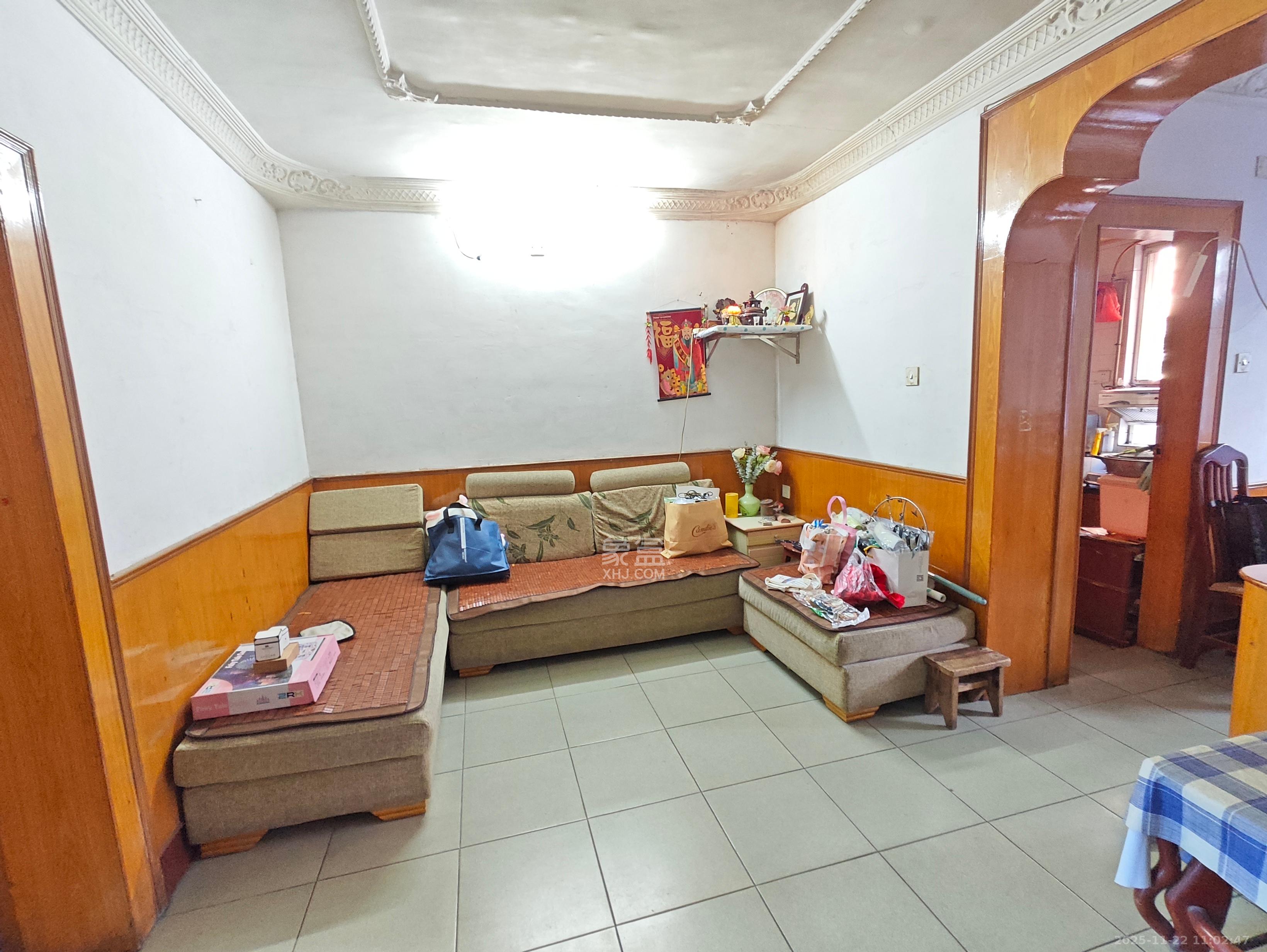 水泵厂宿舍 2室2厅1卫 1600.0元/月 水泵厂宿舍 2室2厅1卫 1600.0元/月室内图