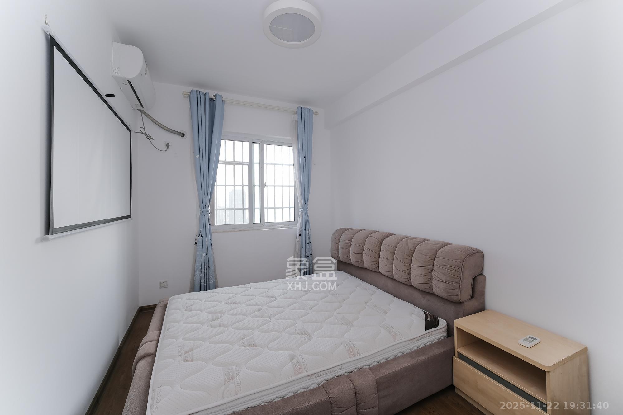 山水湾 1室1厅1卫 69.0万 山水湾 1室1厅1卫 69.0万卧室