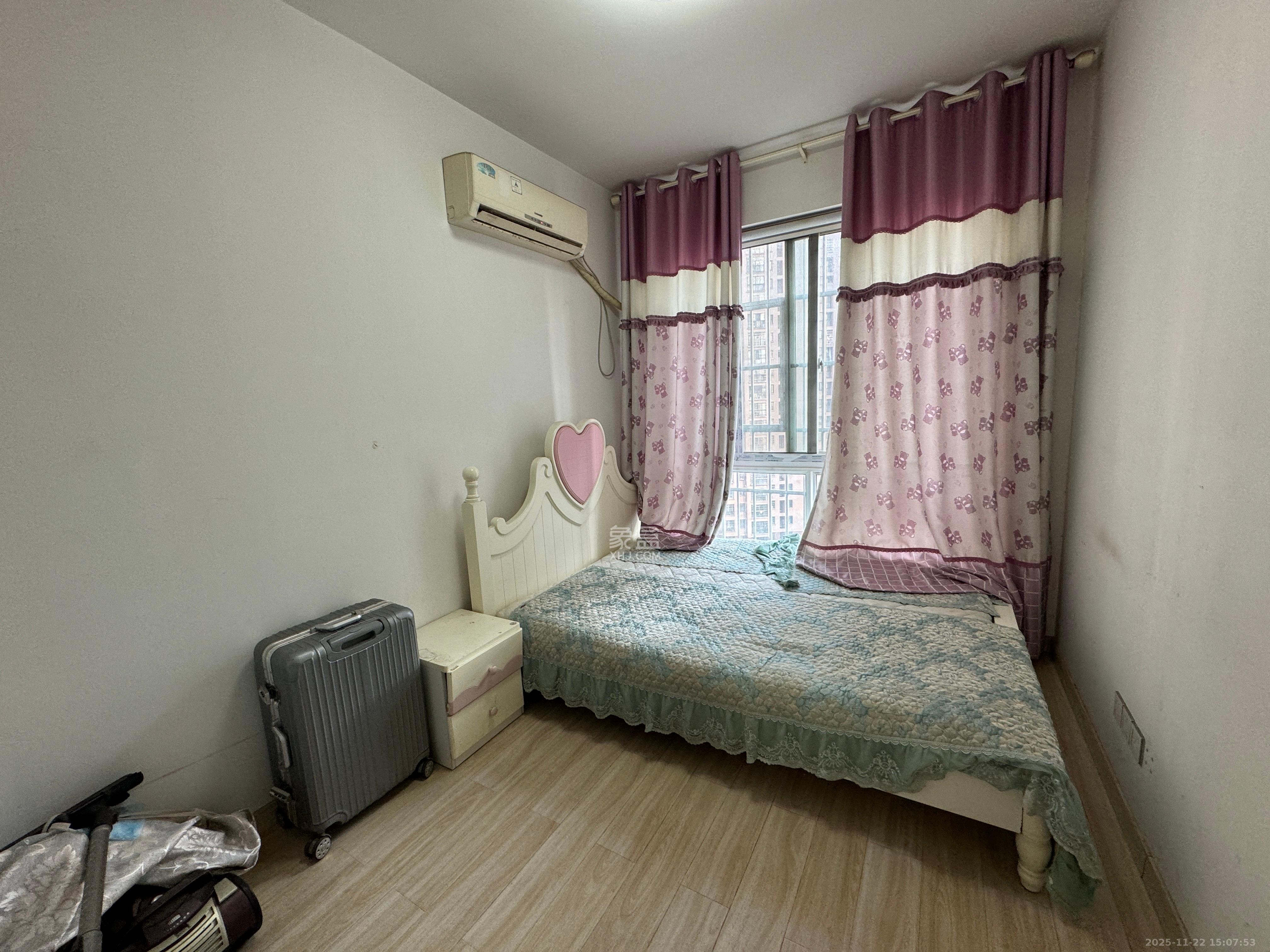 鑫科明珠 3室2厅2卫 2500.0元/月 鑫科明珠 3室2厅2卫 2500.0元/月室内图