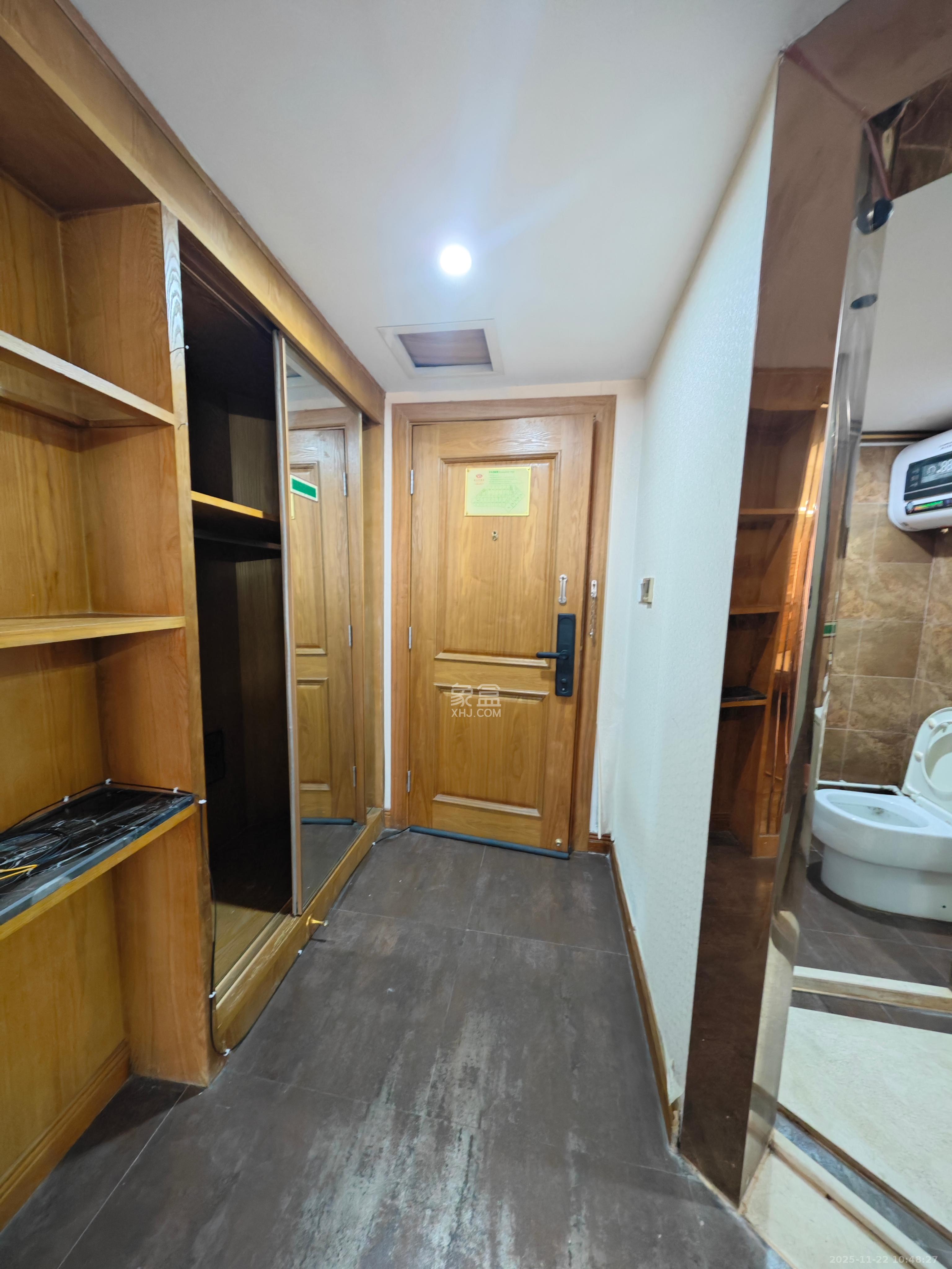 三重星都心  1室1厅1卫    1300.0元/月室内图