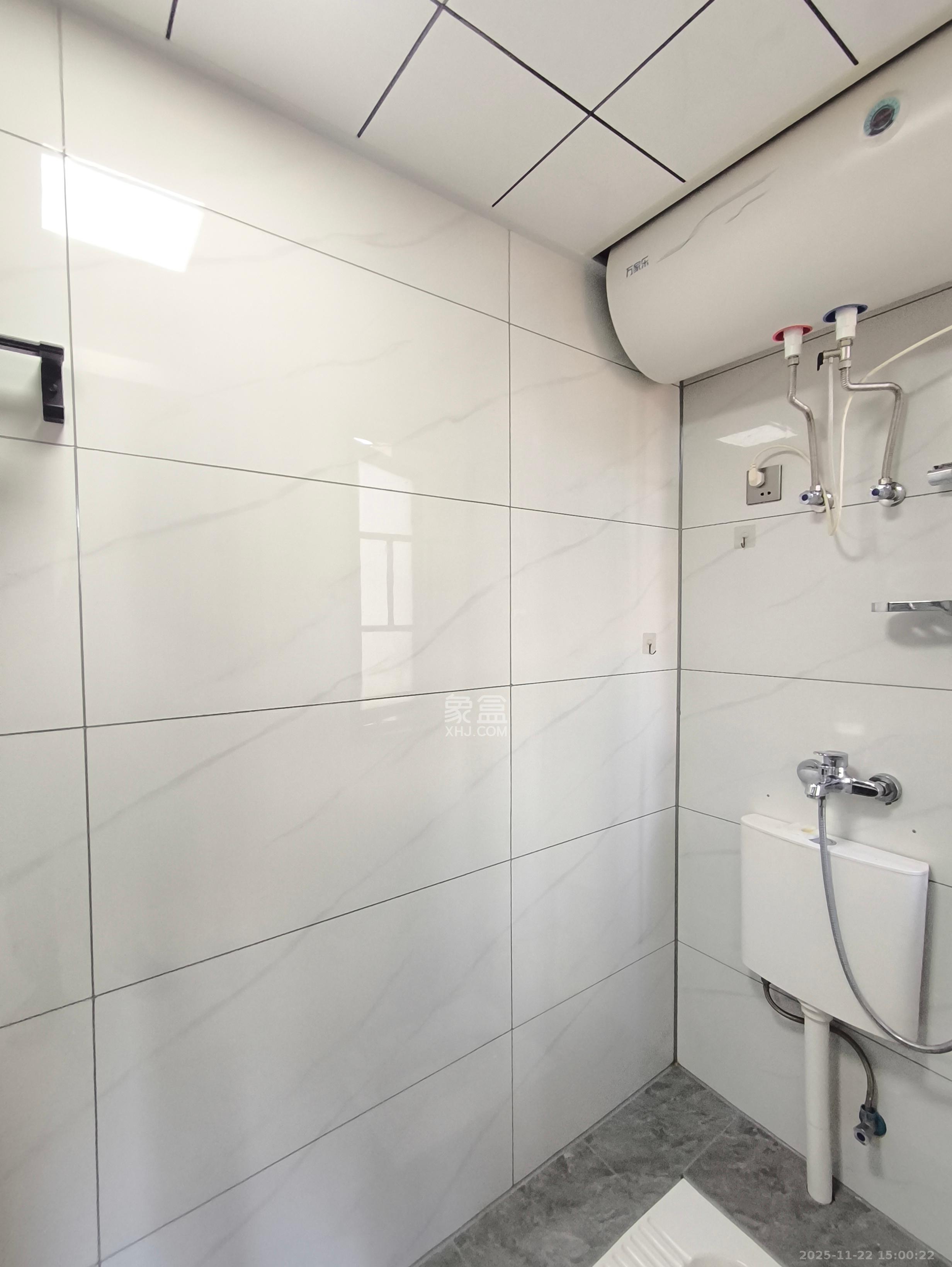 金南家园三期  2室1厅1卫    1800.0元/月室内图