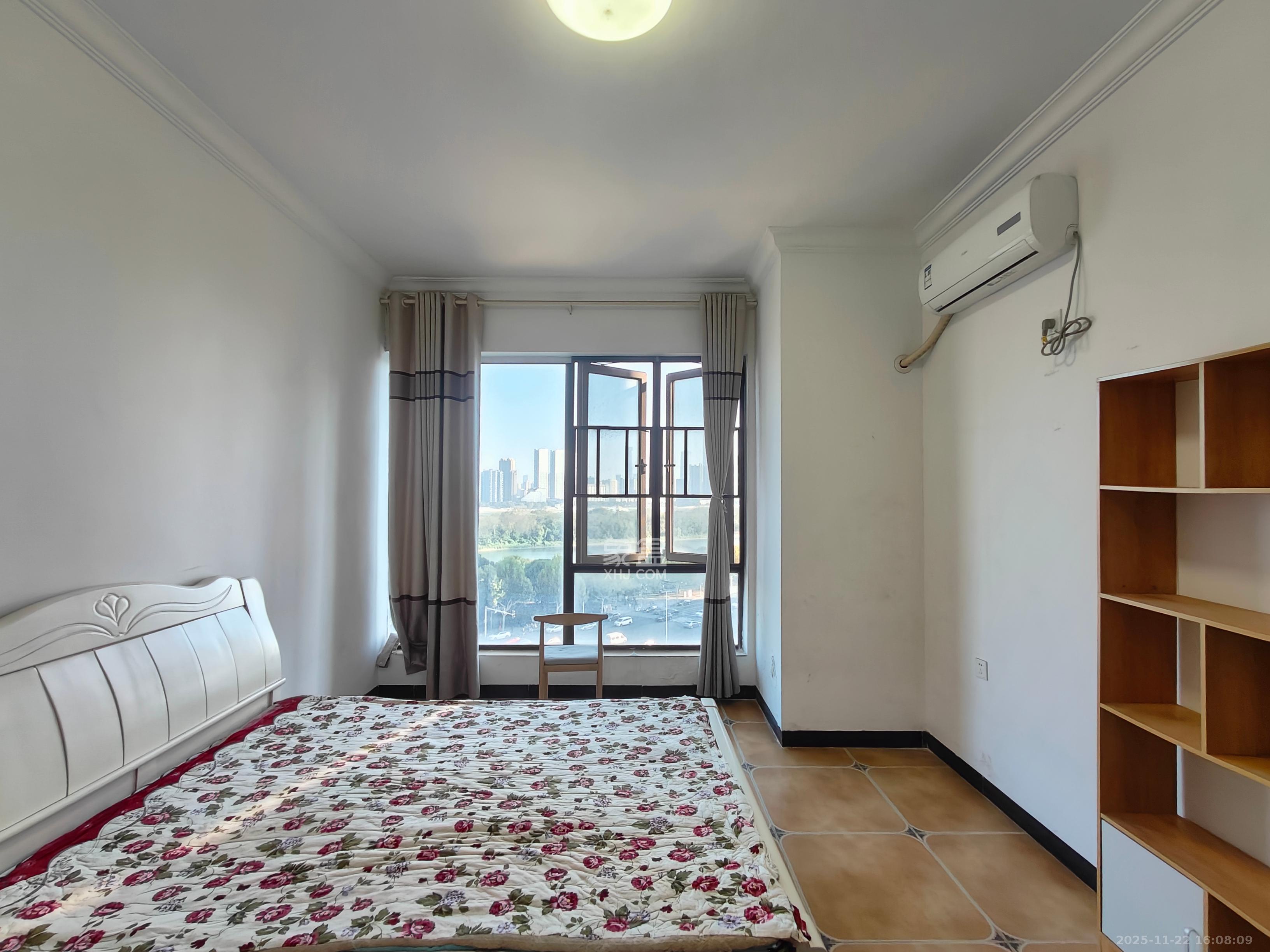 保利西海岸A区 2室1厅1卫 2600.0元/月 保利西海岸A区 2室1厅1卫 2600.0元/月室内图