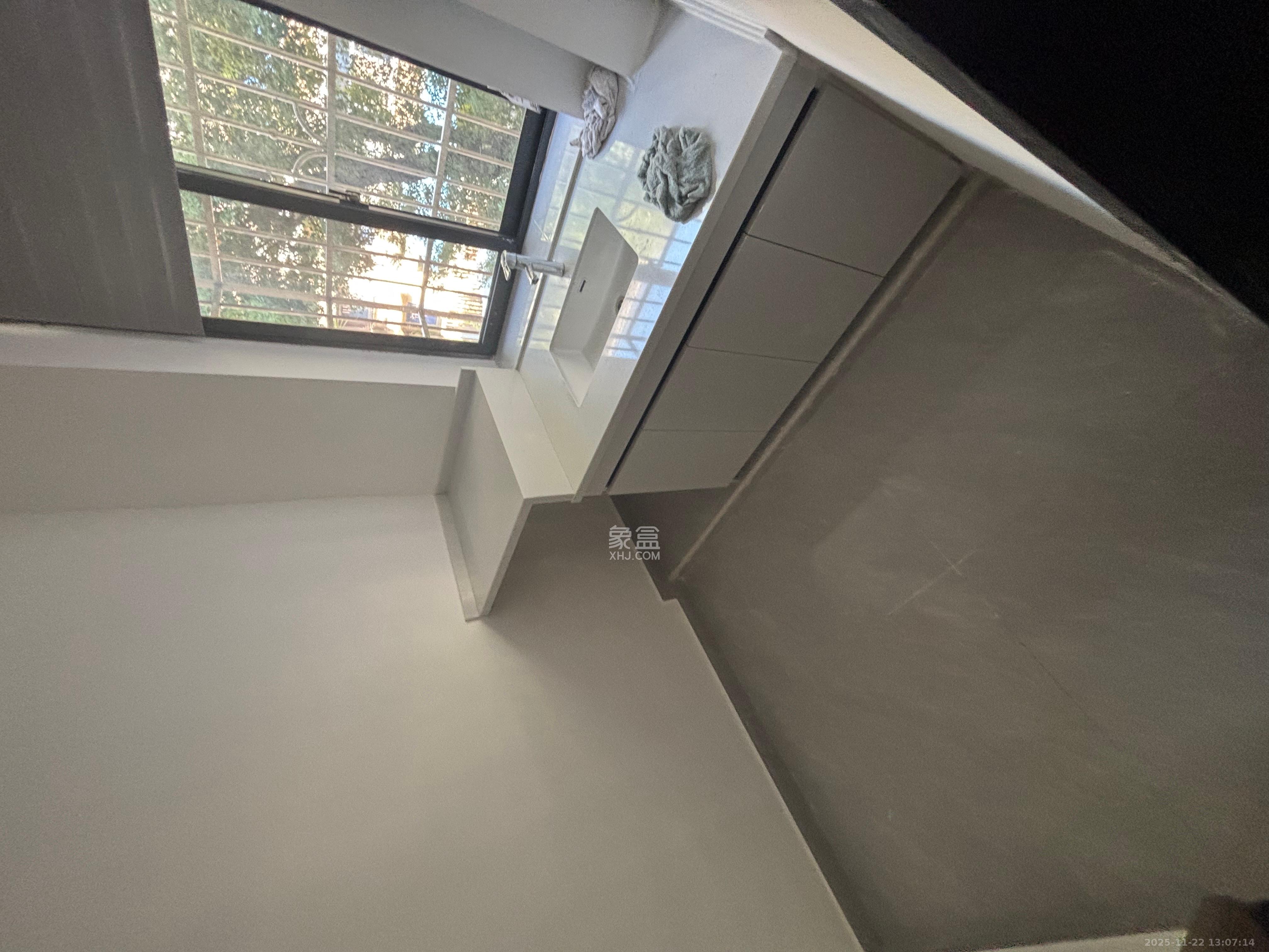 湖湘肿瘤医院宿舍 4室2厅1卫 3200.0元/月 湖湘肿瘤医院宿舍 4室2厅1卫 3200.0元/月室内图