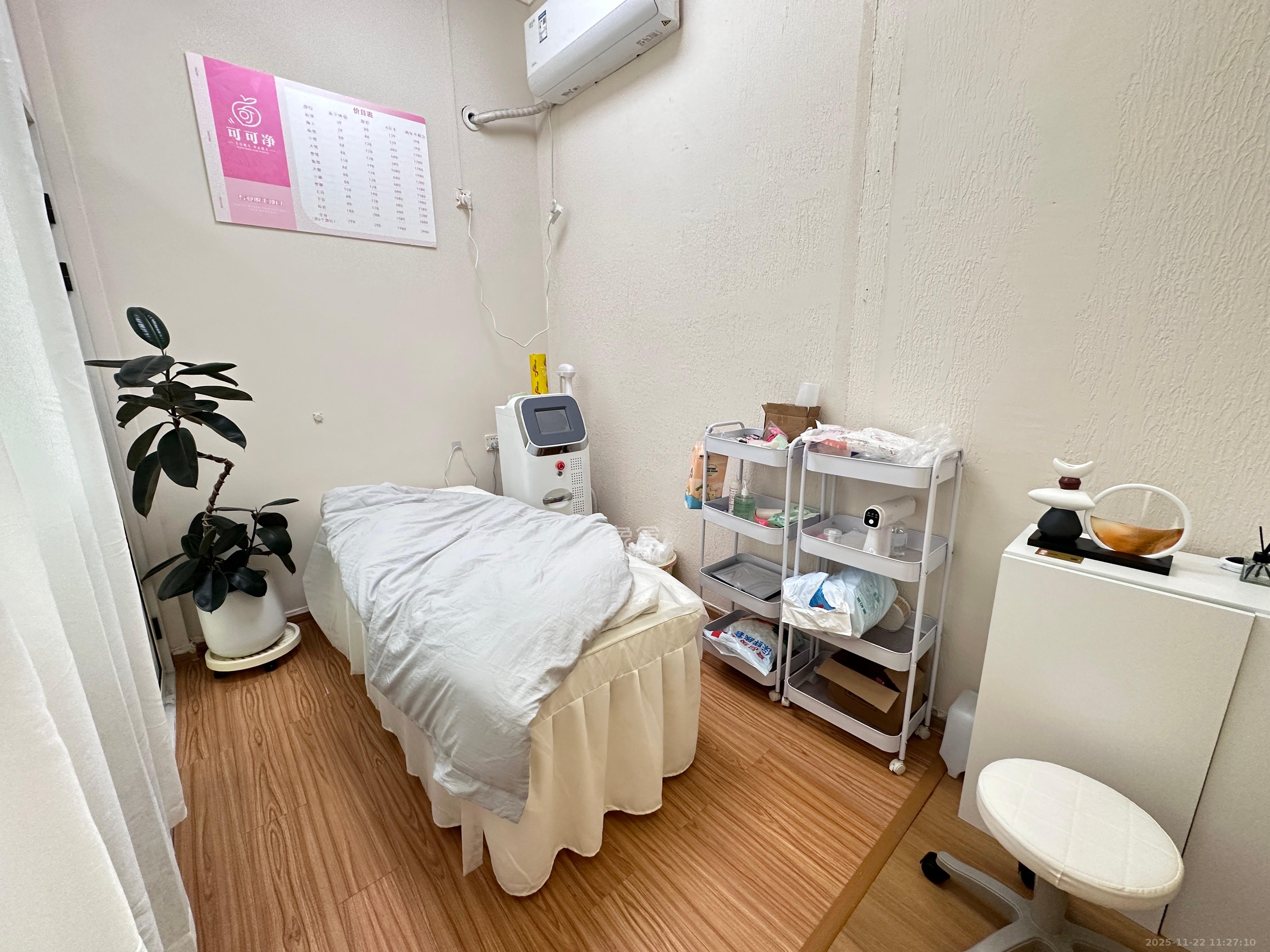 奥克斯广场  1室1厅1卫    2300.0元/月室内图