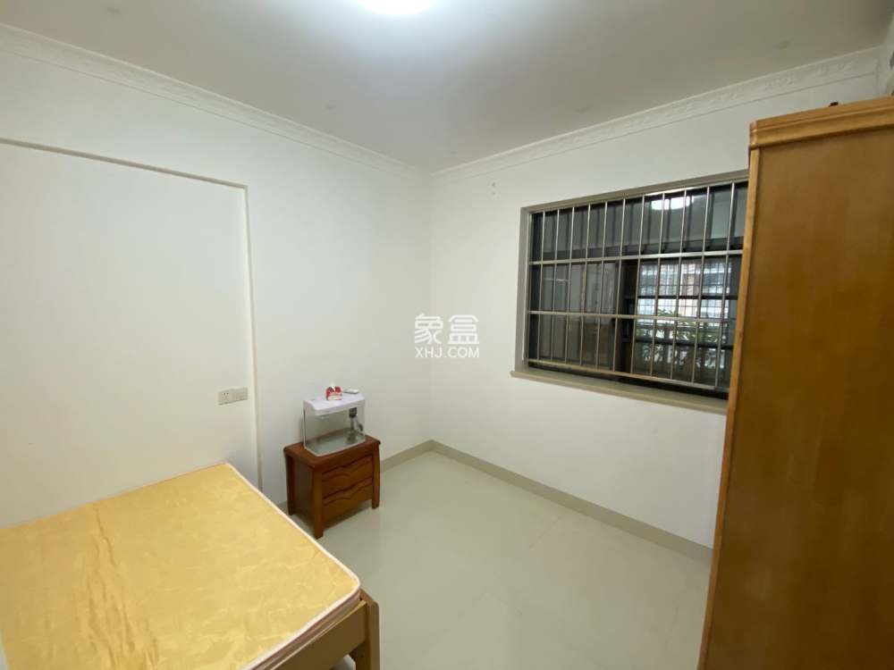 国兴城（C区）  2室2厅1卫    2700.0元/月室内图