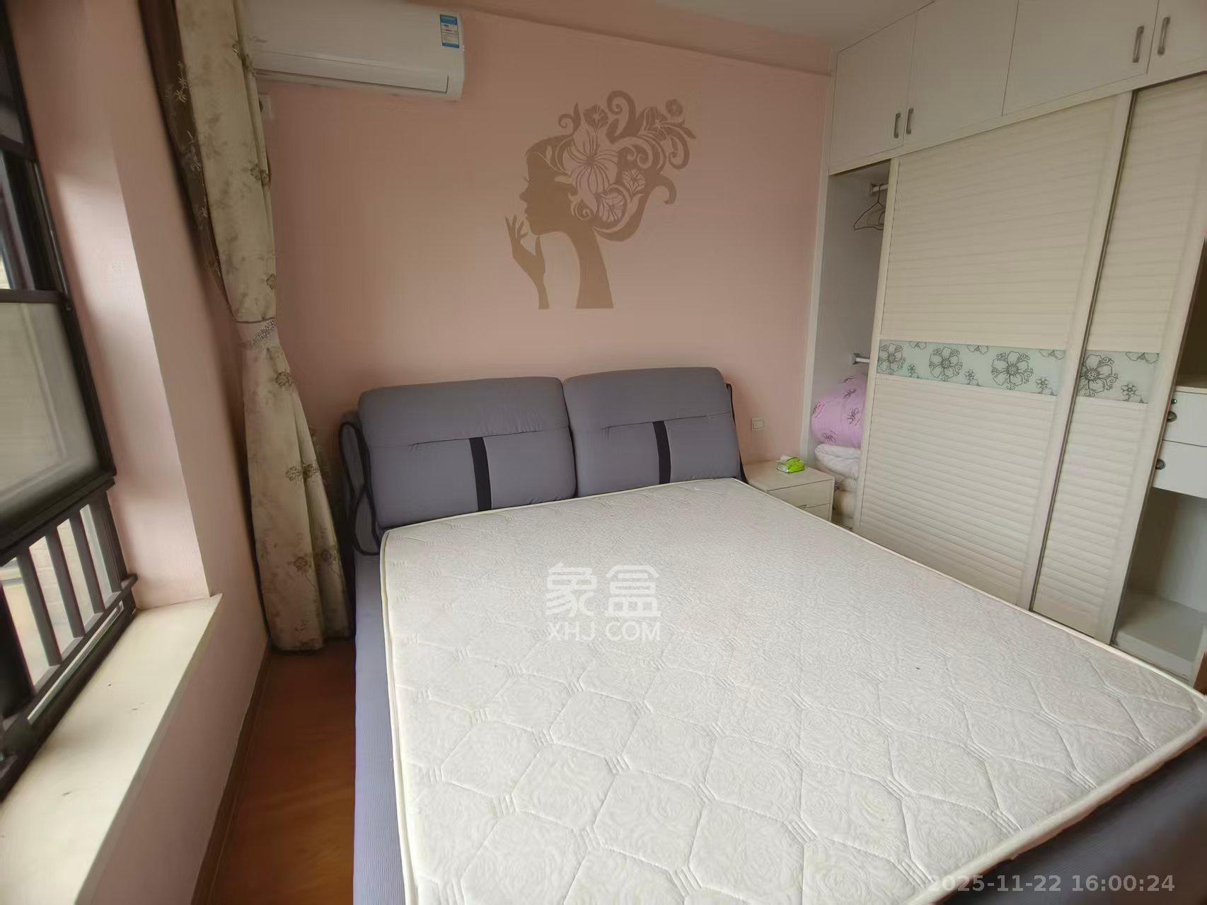 中海国际三期  3室2厅1卫    2400.0元/月室内图