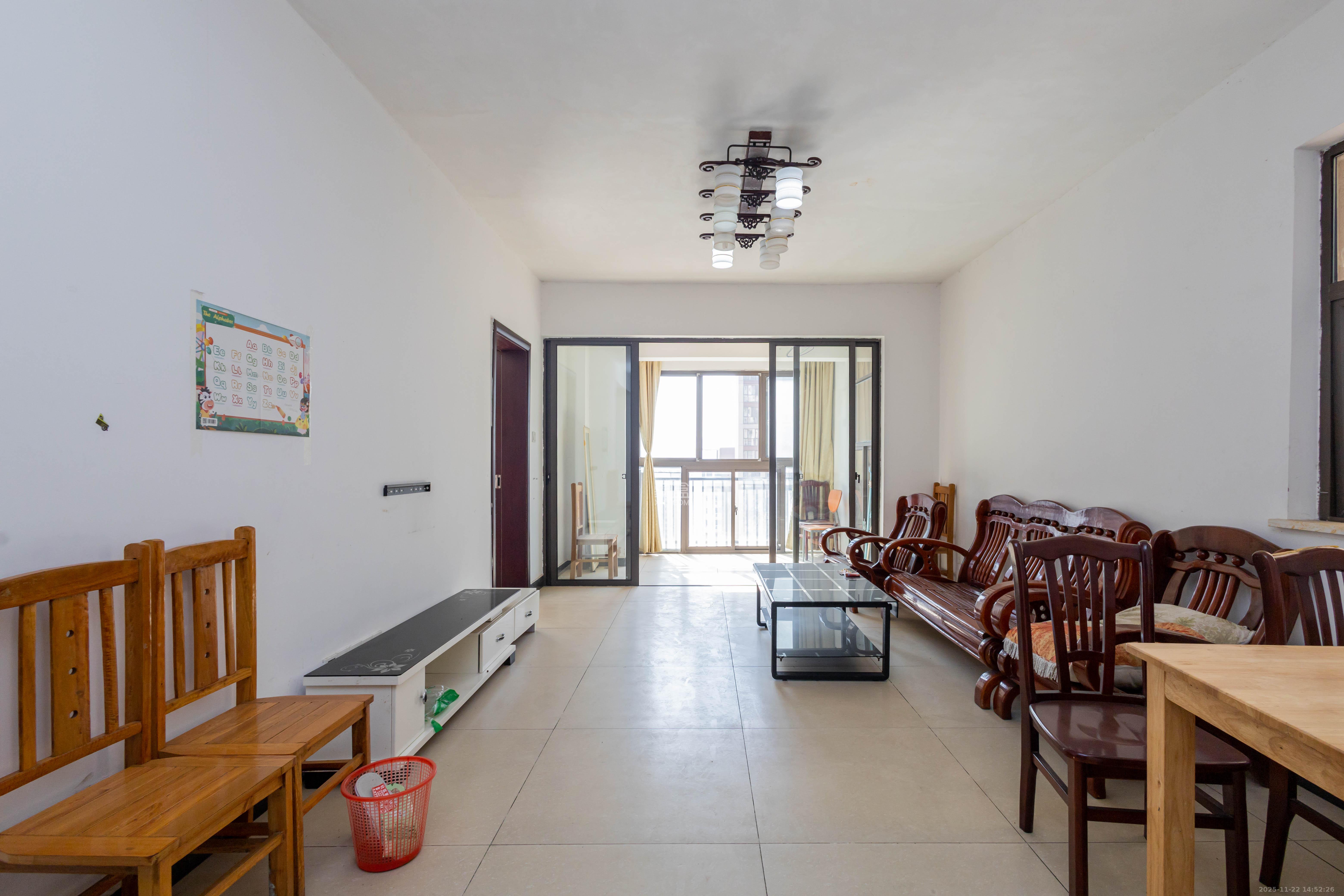 旭辉华庭 1室2厅1卫 62.0万 旭辉华庭 1室2厅1卫 62.0万客厅