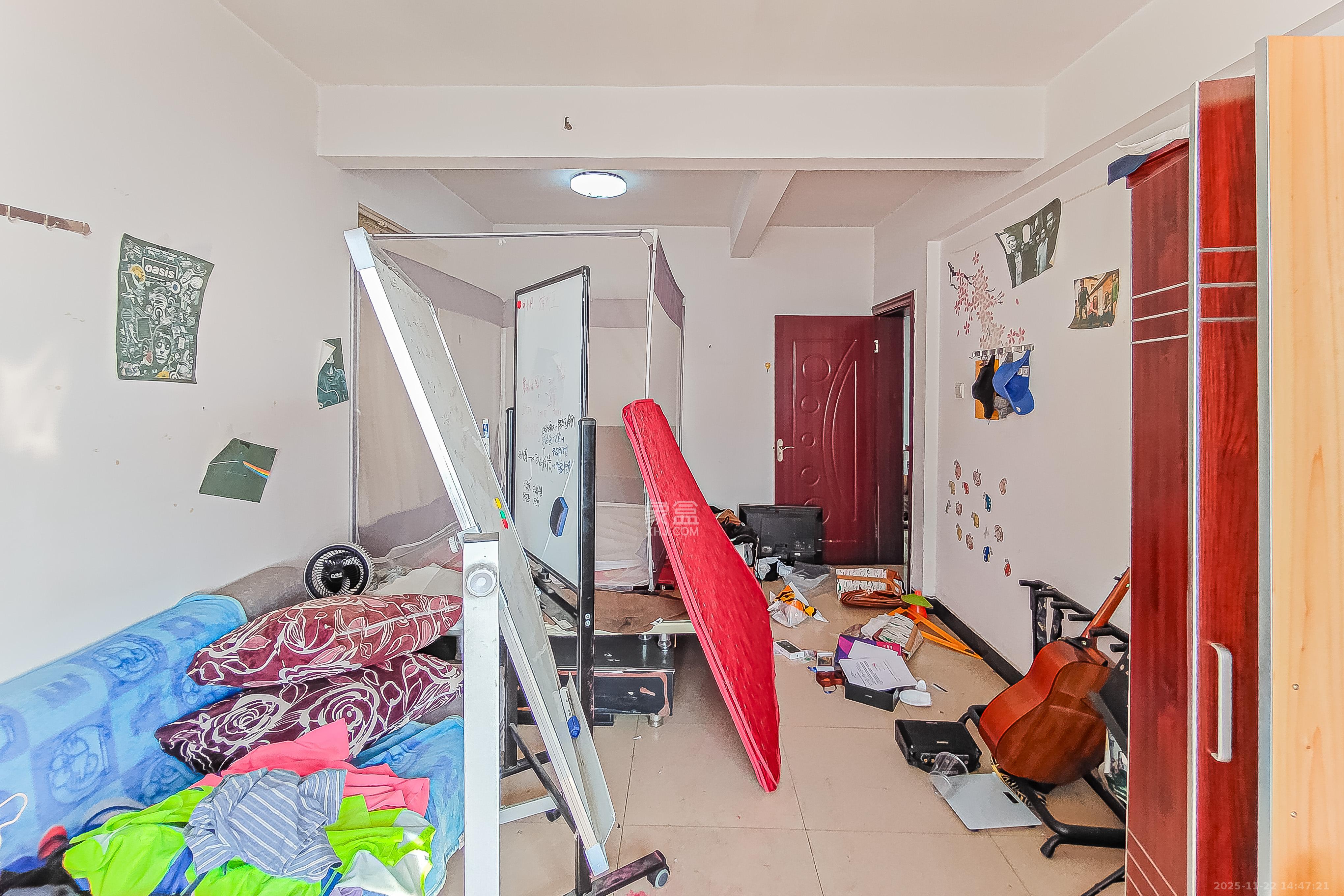 景泰雅苑(景江融城) 2室2厅1卫 98.0万 景泰雅苑(景江融城) 2室2厅1卫 98.0万卧室