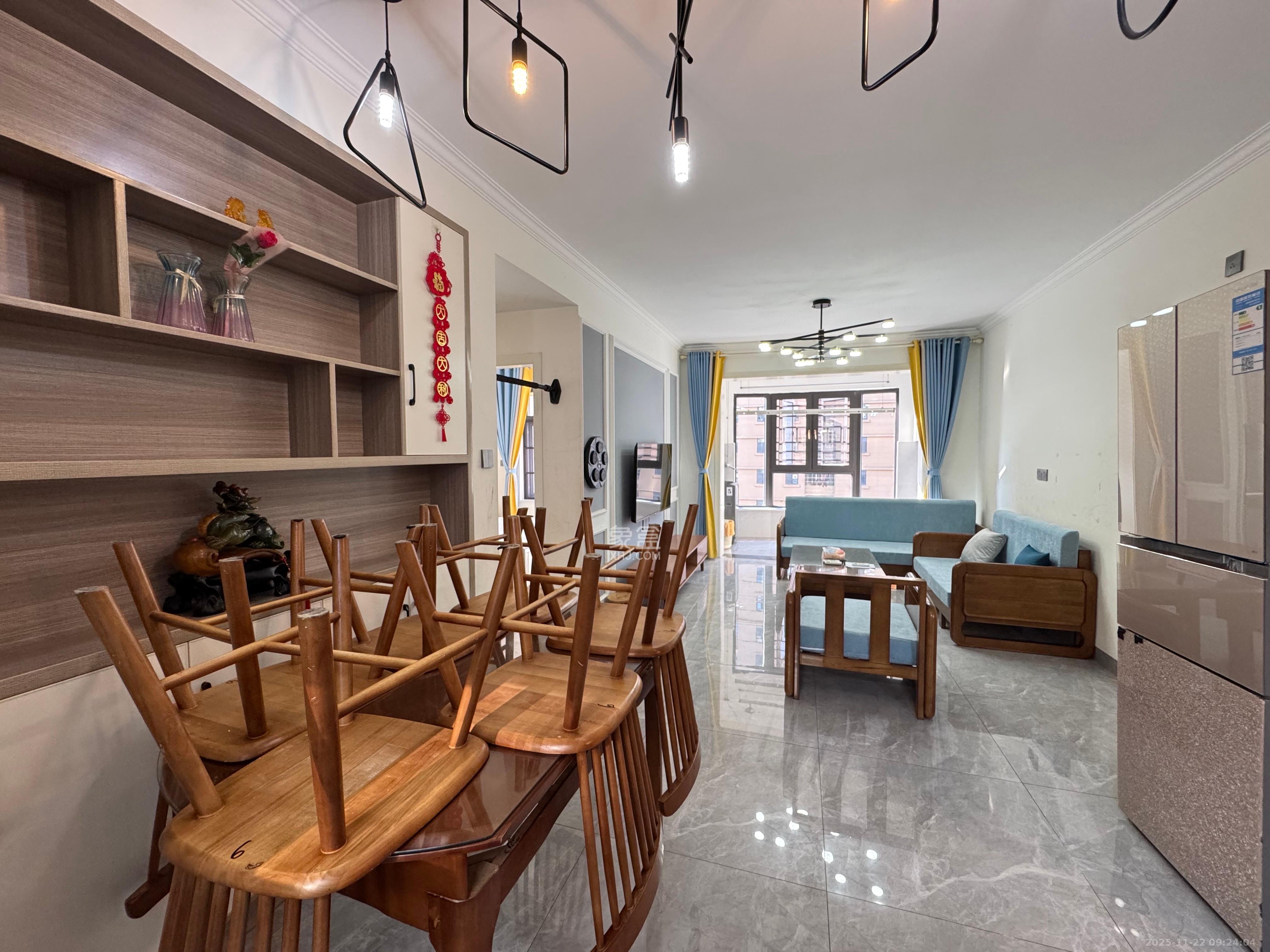 嘉雨兴园 2室1厅1卫 2800.0元/月 嘉雨兴园 2室1厅1卫 2800.0元/月室内图