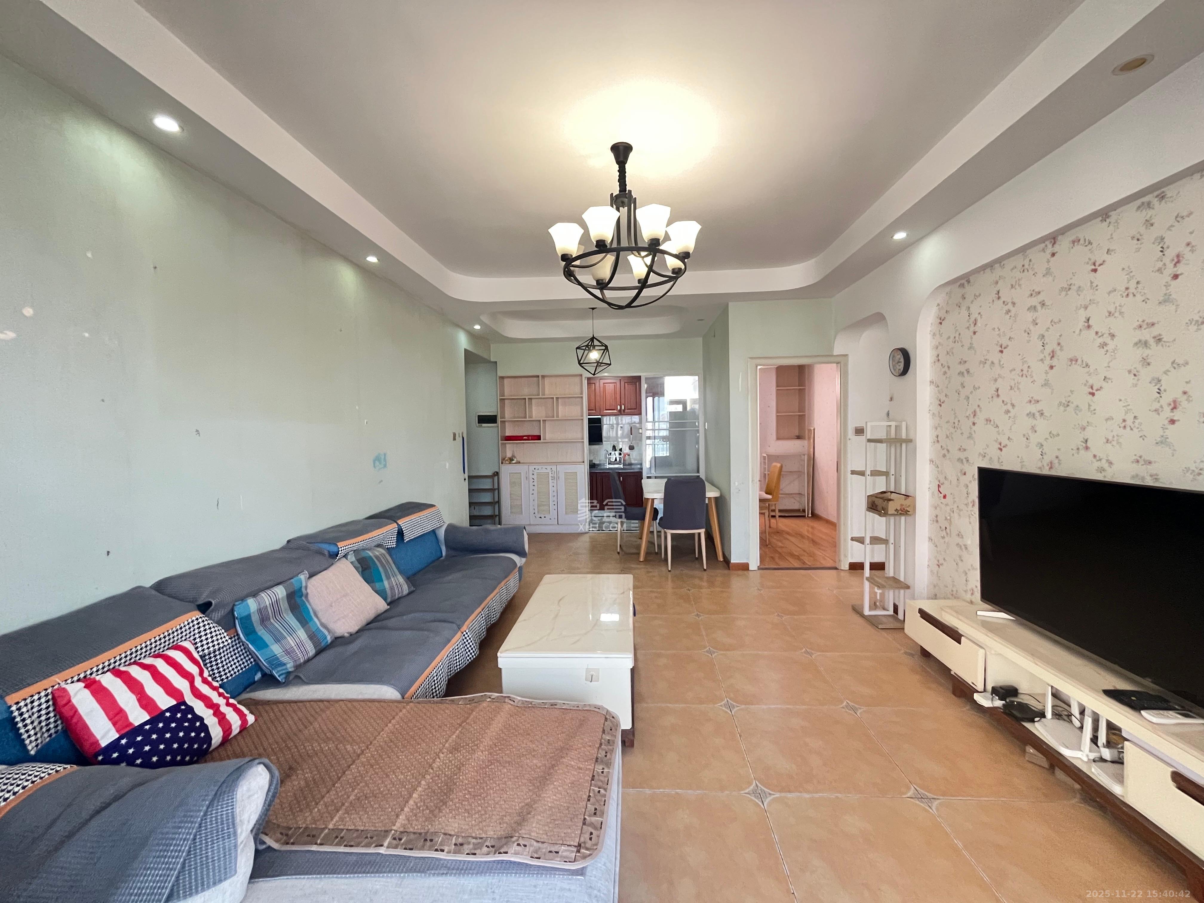 麓谷公馆(涉外国际公馆) 3室2厅1卫 2200.0元/月 麓谷公馆(涉外国际公馆) 3室2厅1卫 2200.0元/月室内图