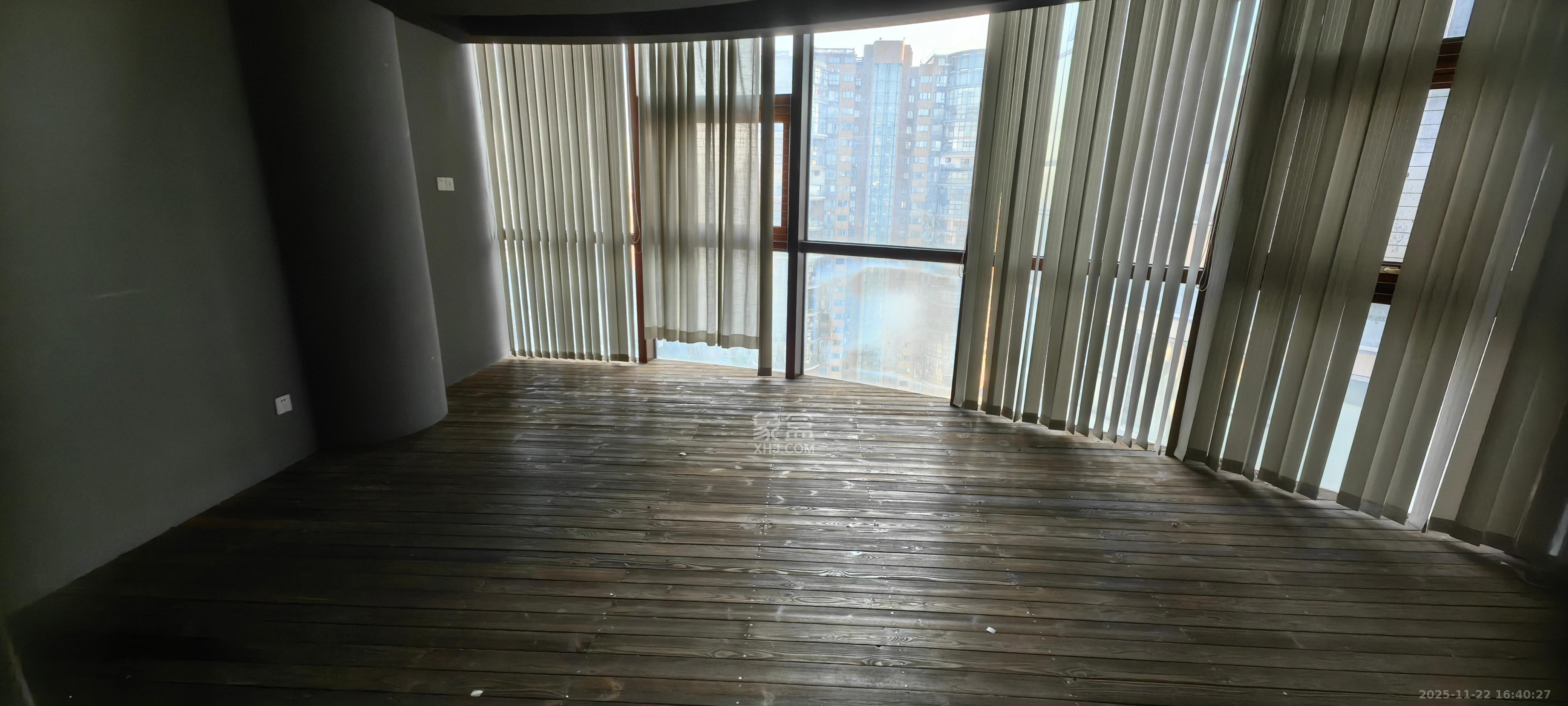 湘江世纪城富湾国际 4室2厅2卫 11000.0元/月 湘江世纪城富湾国际 4室2厅2卫 11000.0元/月室内图