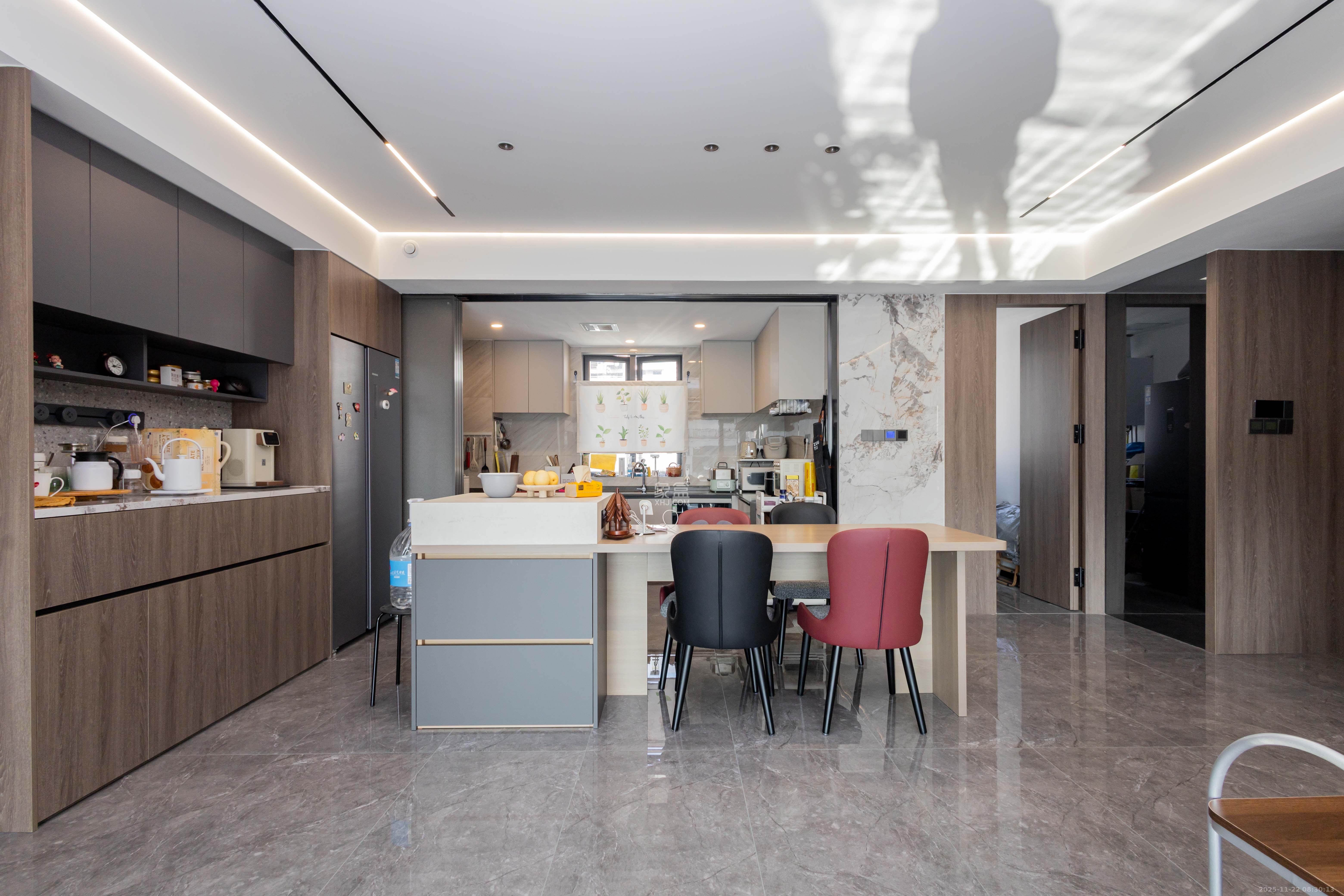 龙湖天璞 4室2厅2卫 8800.0元/月 龙湖天璞 4室2厅2卫 8800.0元/月室内图