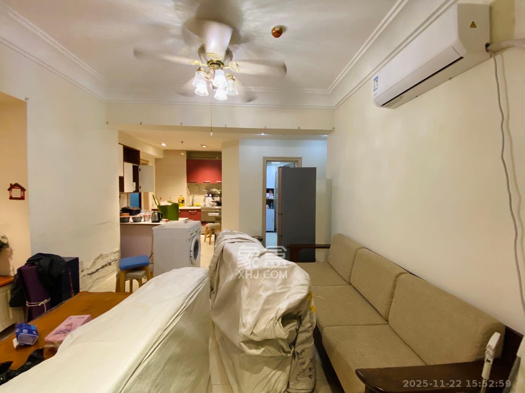 西子一间  1室1厅1卫    1500.0元/月室内图1