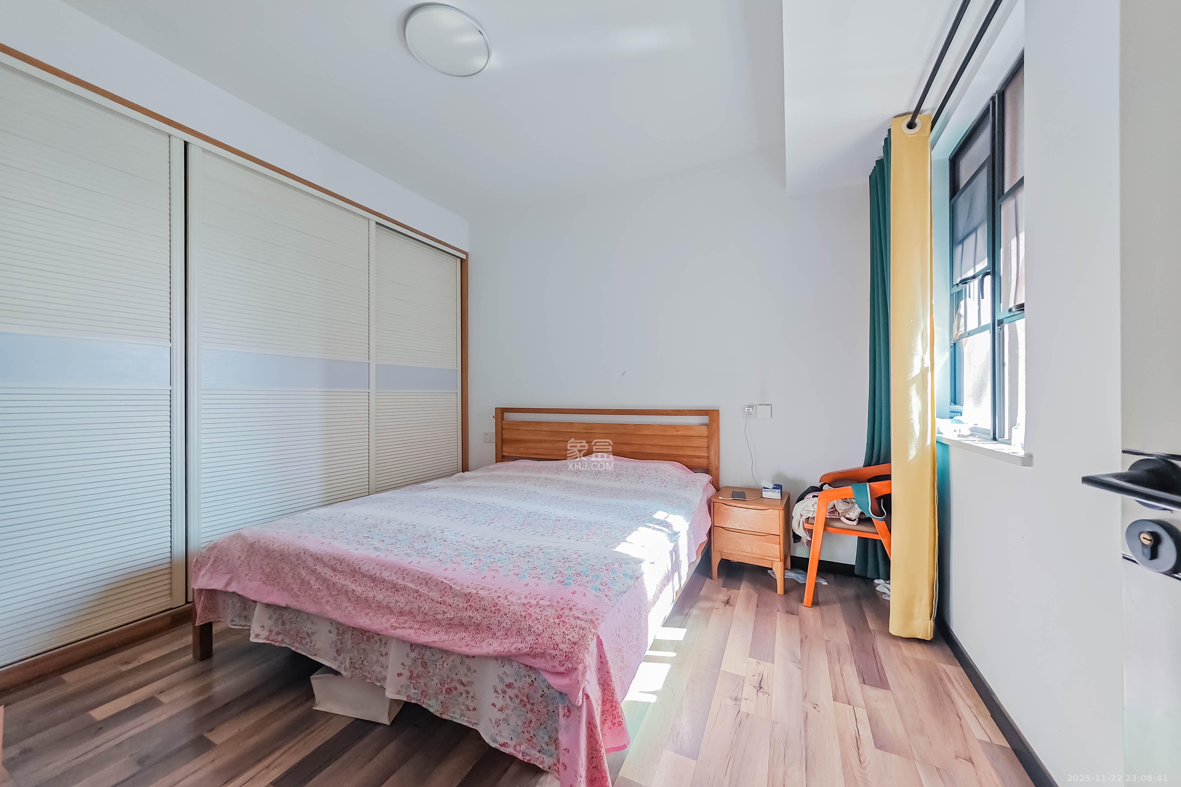 半山壹号  3室2厅2卫    135.0万其他