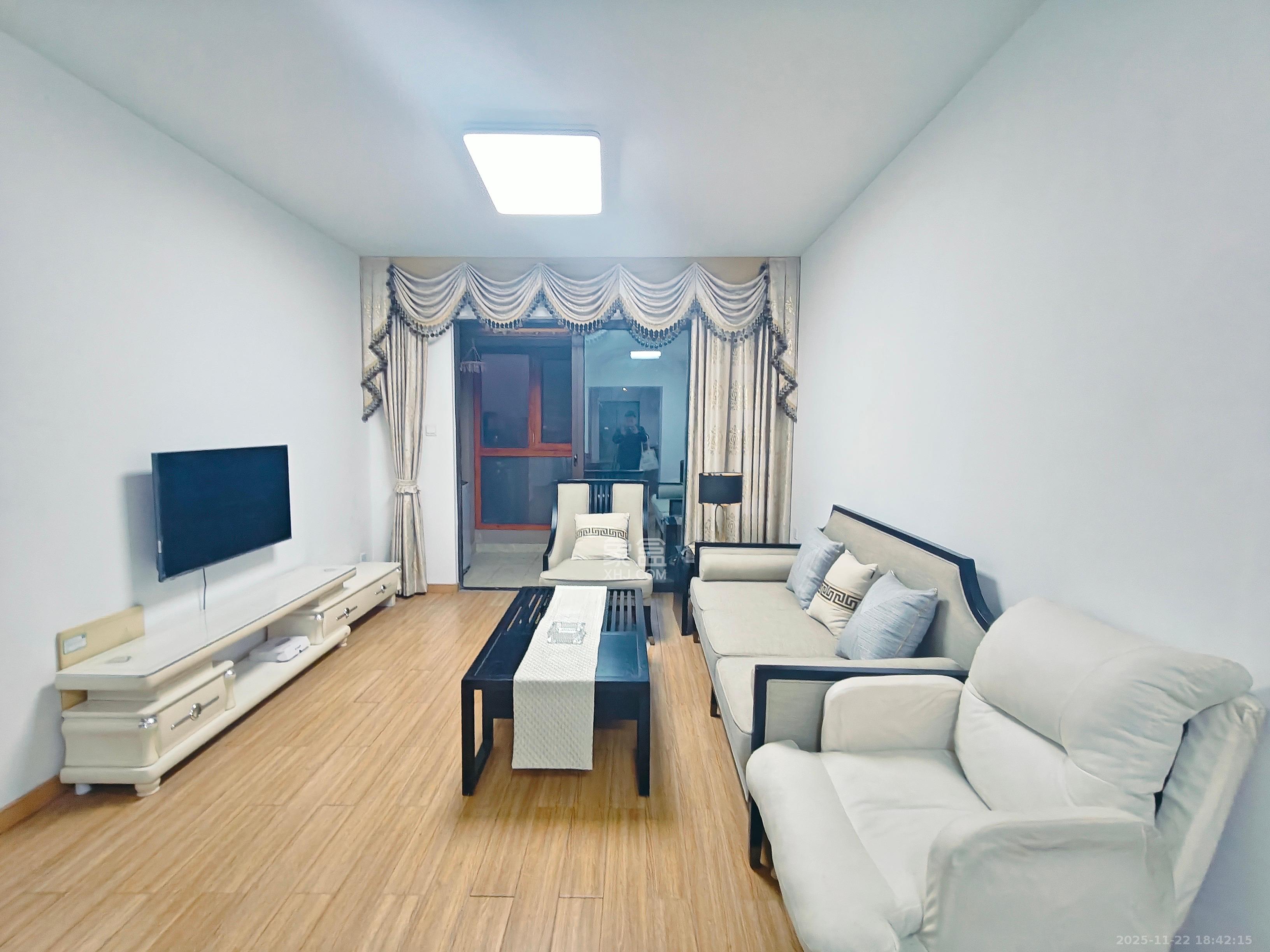 旭辉国际广场（永升商业广场）  3室2厅2卫    3000.0元/月