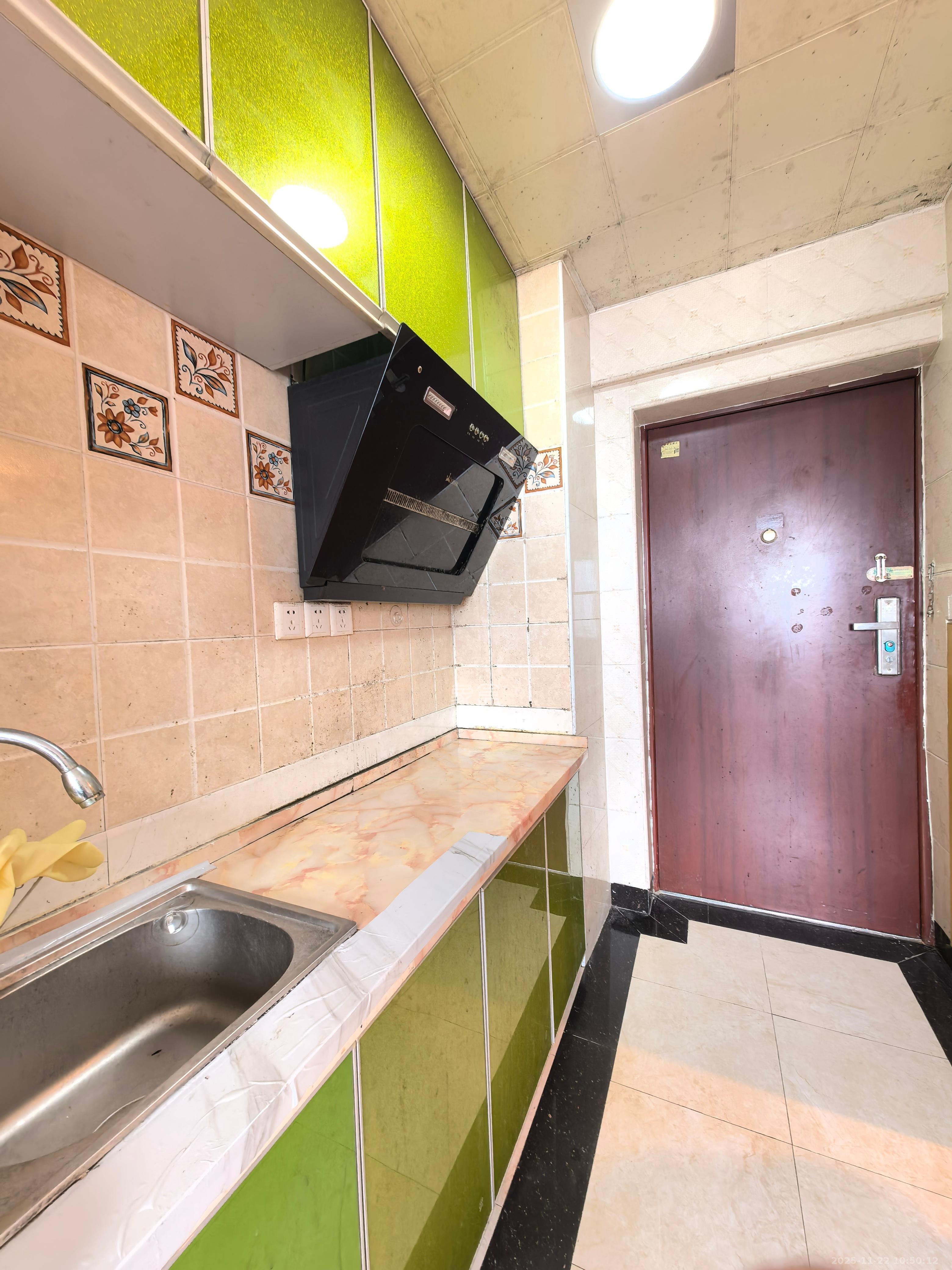 观园国际公寓 1室1厅1卫 1350.0元/月 观园国际公寓 1室1厅1卫 1350.0元/月室内图